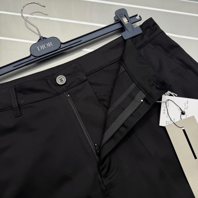 Short Dior_thumbnail_8