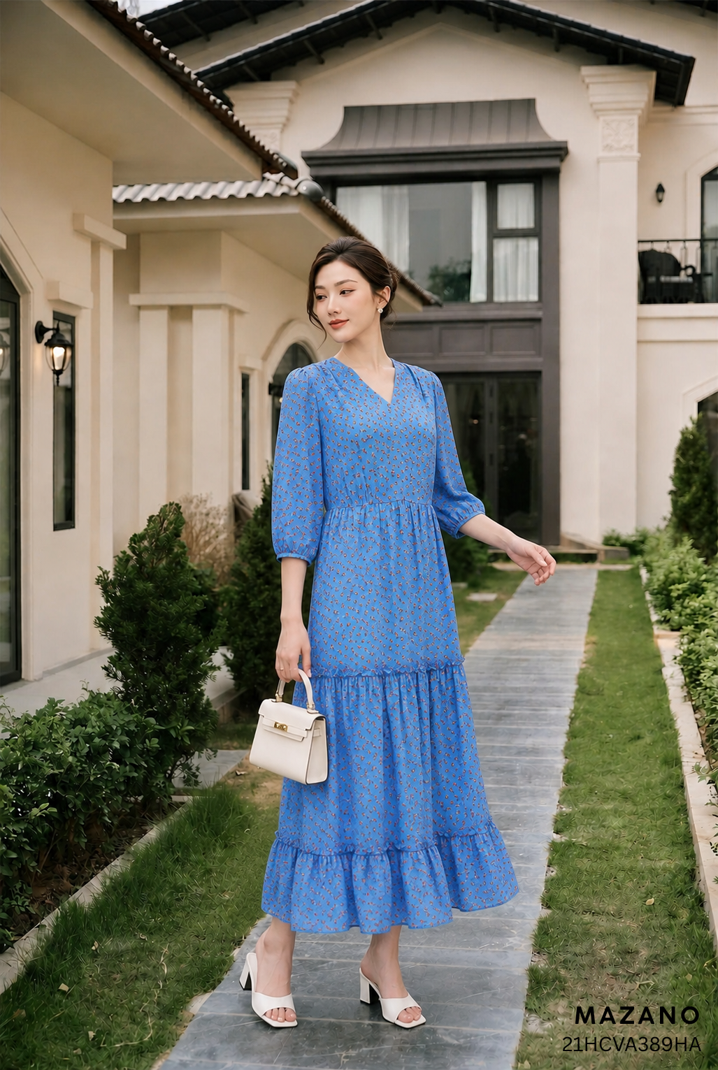 Đầm xanh họa tiết hoa bèo tầng họa tiết cổ V
