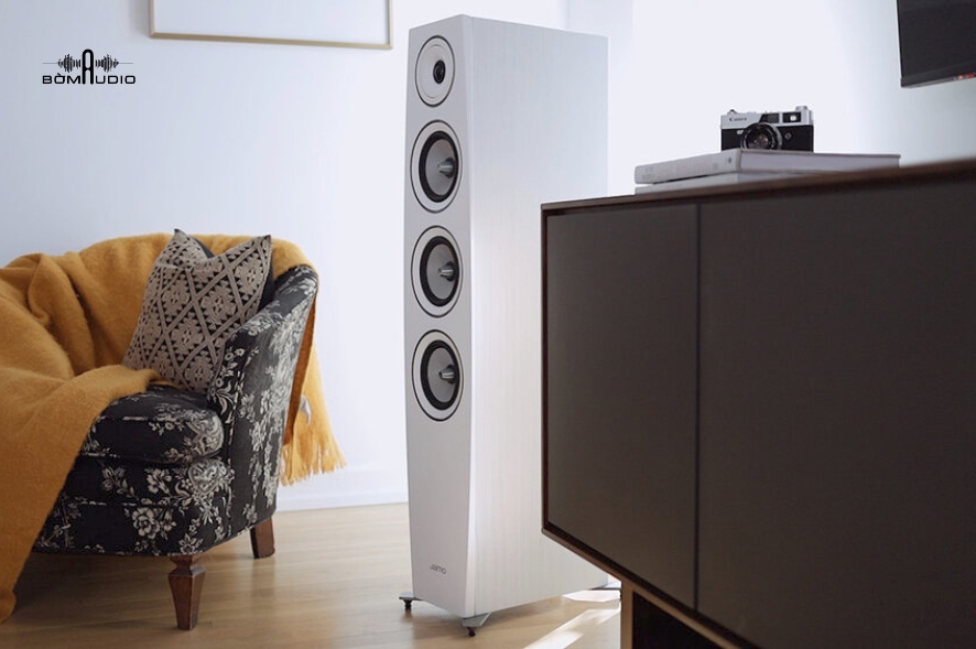 JAMO C97 II có thiết kế sang trọng và đẹp mắt