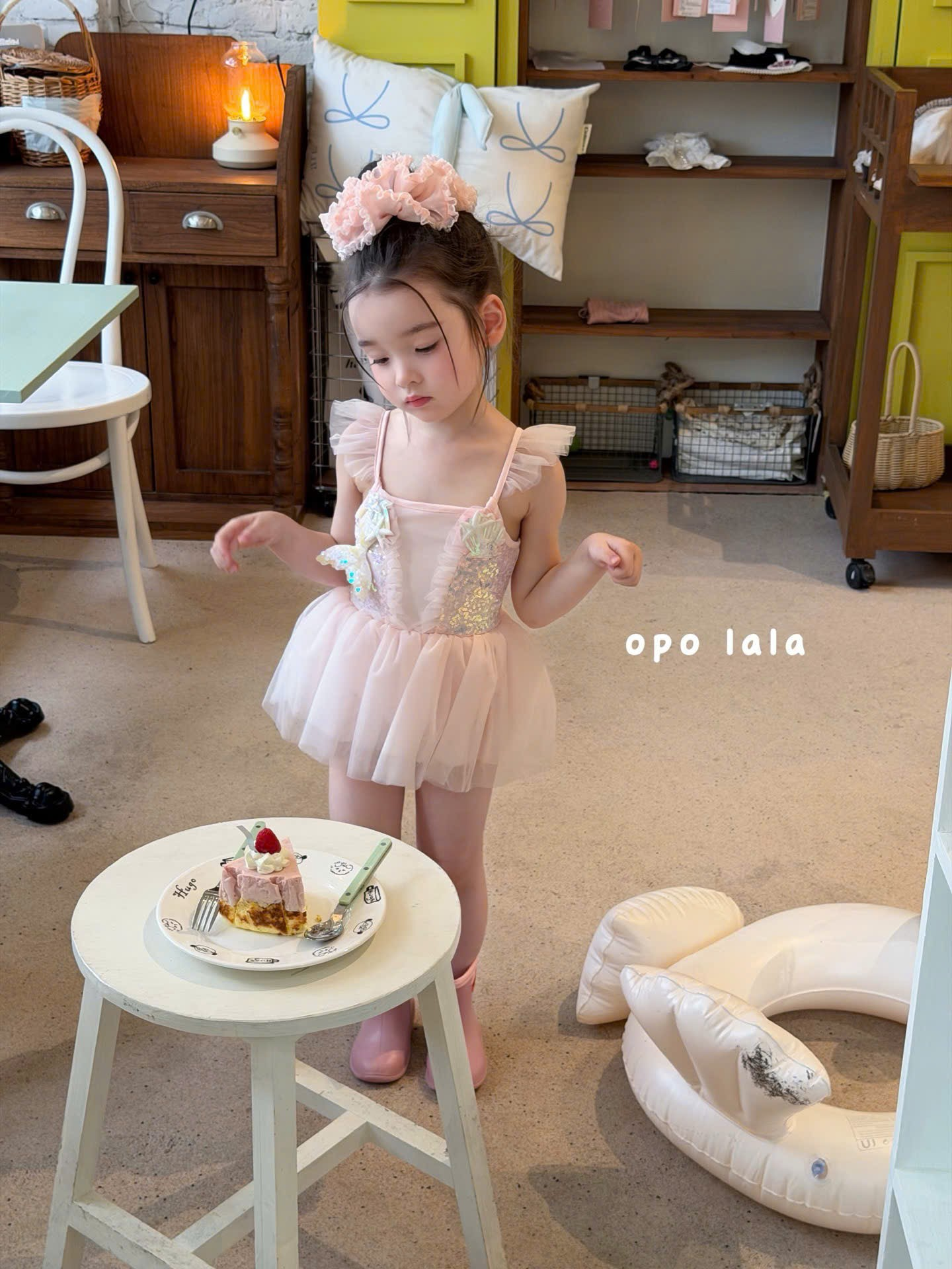 B06 - Set bơi 2 dây hồng liền voan hãng OPL