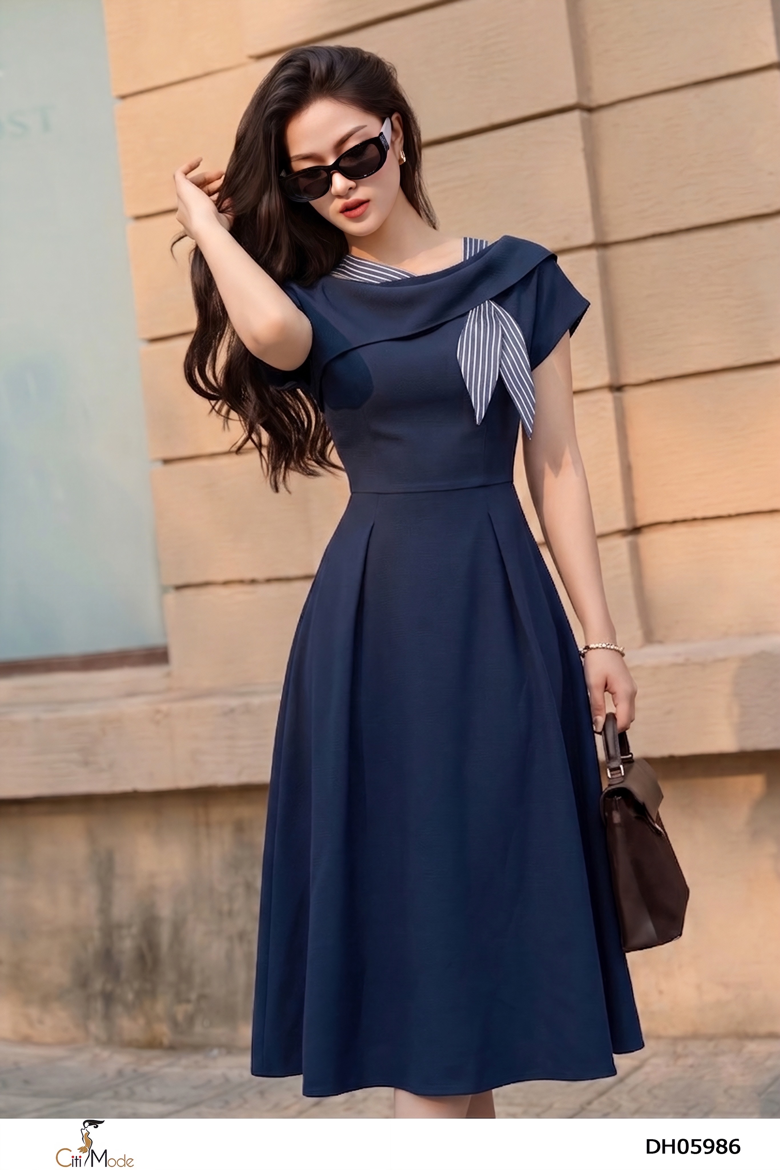 Đầm xèo tím than phối kẻ cổ thuyền tay cách điệu_thumbnail_3