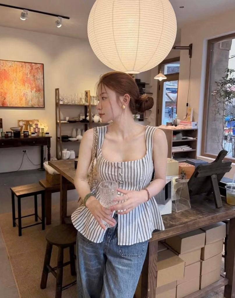 Áo Kiểu Nữ 2 Dây peplum cổ vuông 7nút xẻ tà LH.1233 (C) (0687)_thumbnail_3