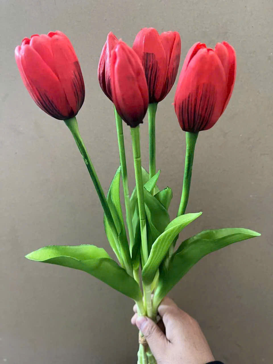 Hoa Tulip Cao Su Trang Trí Đám Cưới Cao Cấp – Mềm Mịn Như Hoa Thật, Sang Trọng Bền Đẹp Dễ Vệ Sinh_thumbnail_9