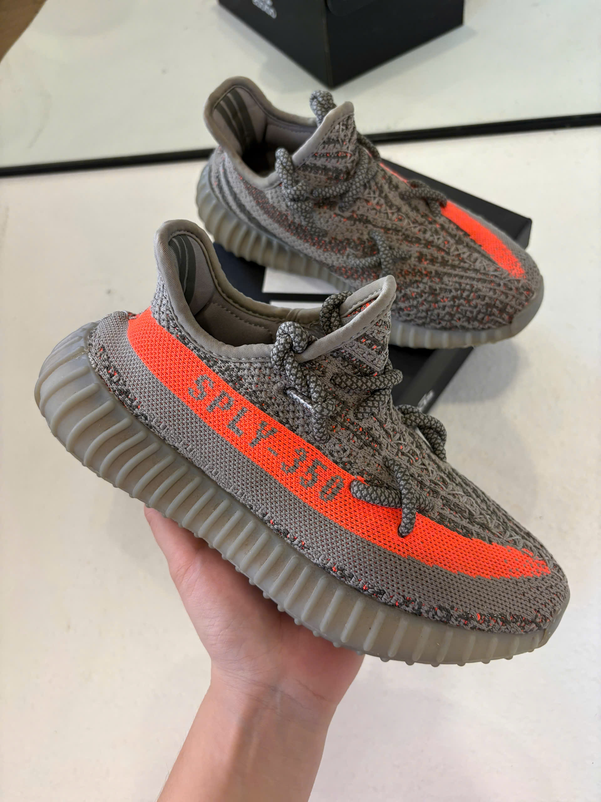 Adidas Yeezy Boost 350 V2 ‘Beluga Reflective’ GW1229