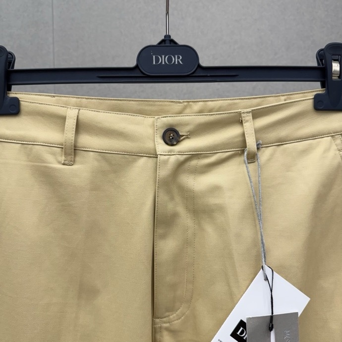 Short Dior_thumbnail_2