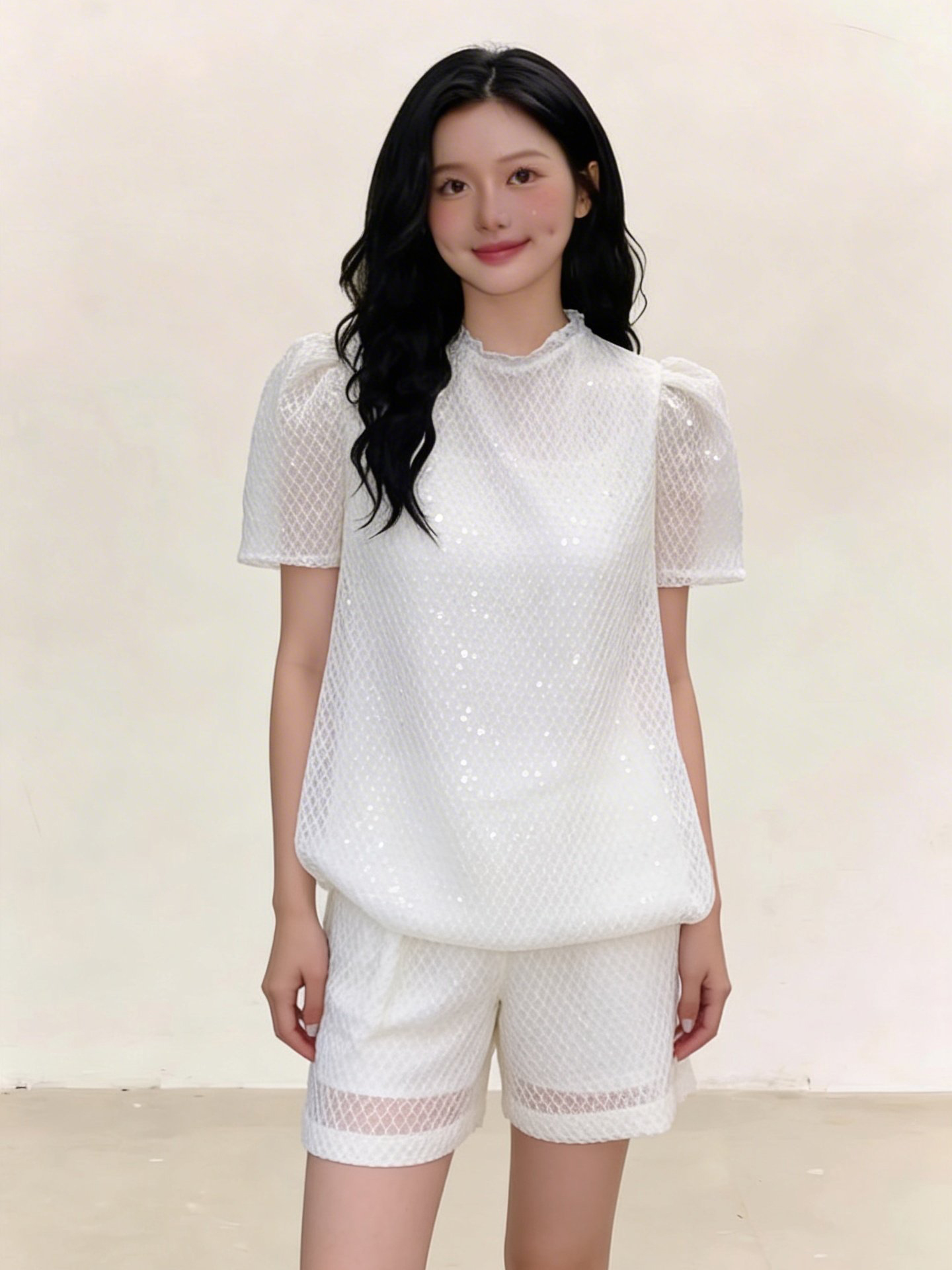 Set áo ren đính kim sa cộc tay bồng vai cổ tròn + quần sóc