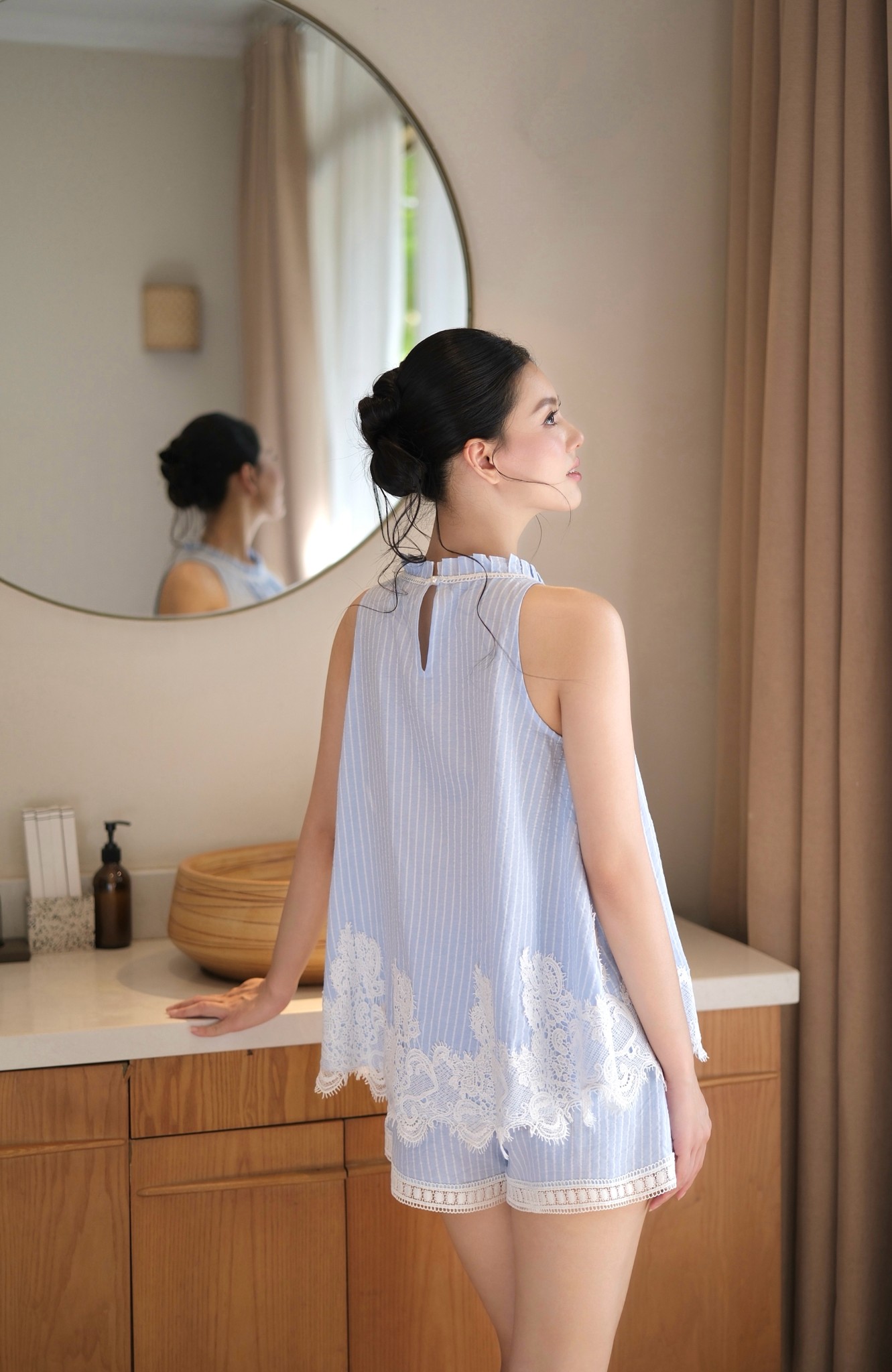 Bộ Cotton Thô Áo Yếm Quần Cộc BN681_thumbnail_3