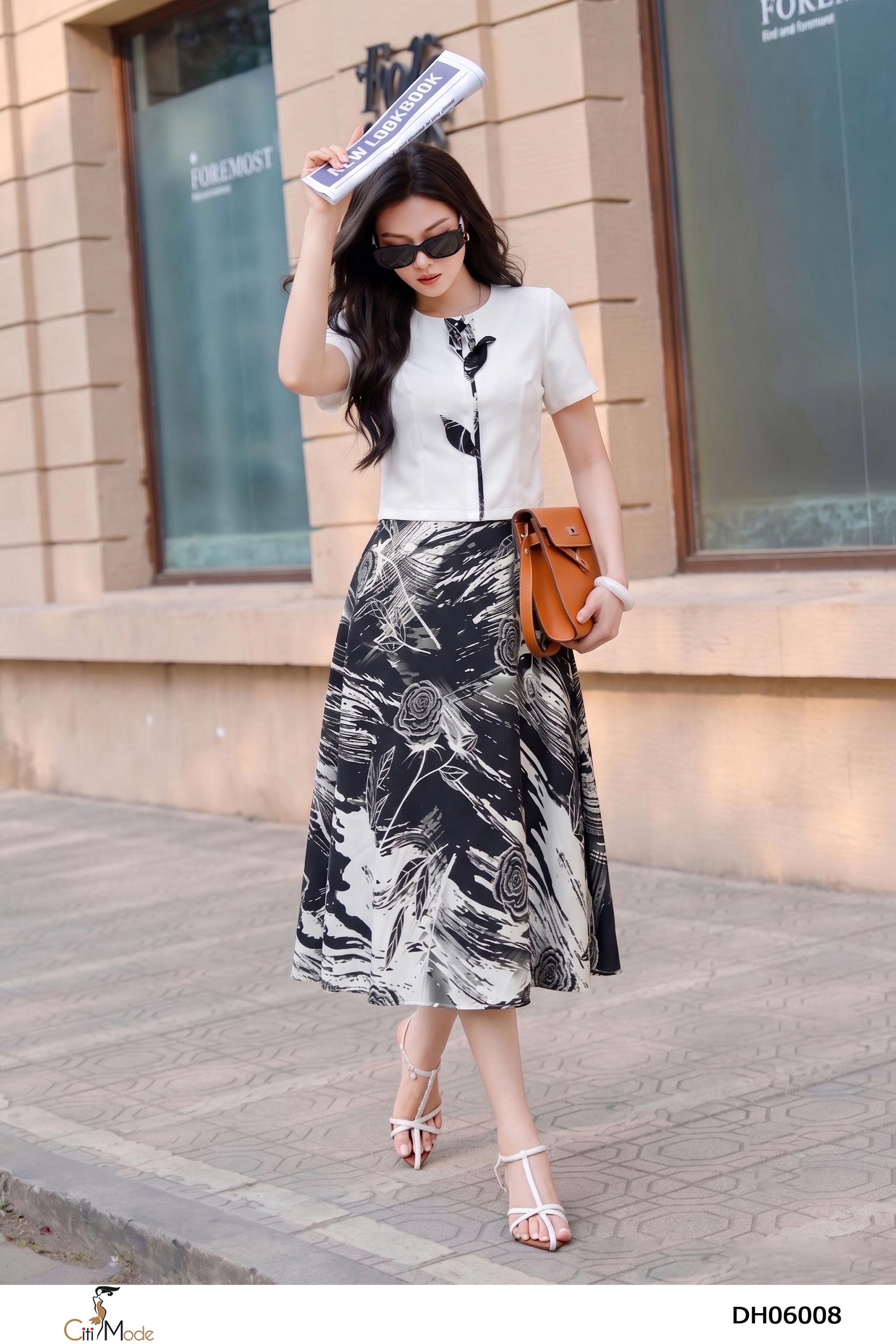 Đầm xòe họa tiết đen phối trắng cổ tròn tay ngắn_thumbnail_3