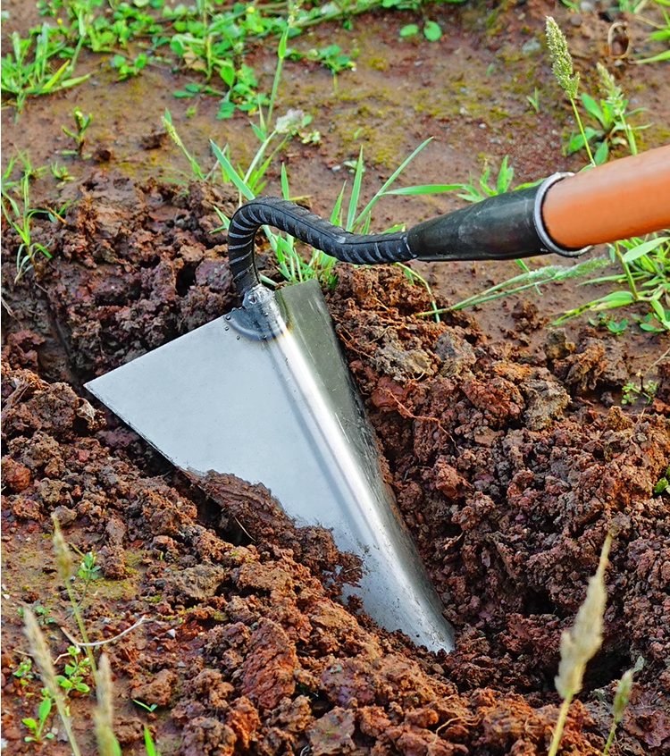 Cuốc xới đất hình tam giác