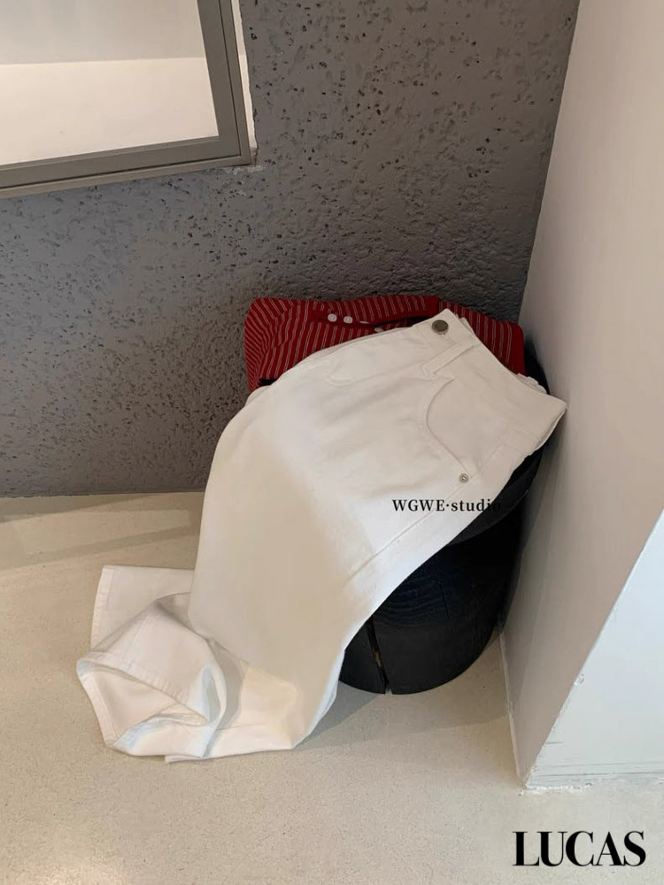 Quần Jeans trơn ống suông nhẹ WGWE 7901_thumbnail_1