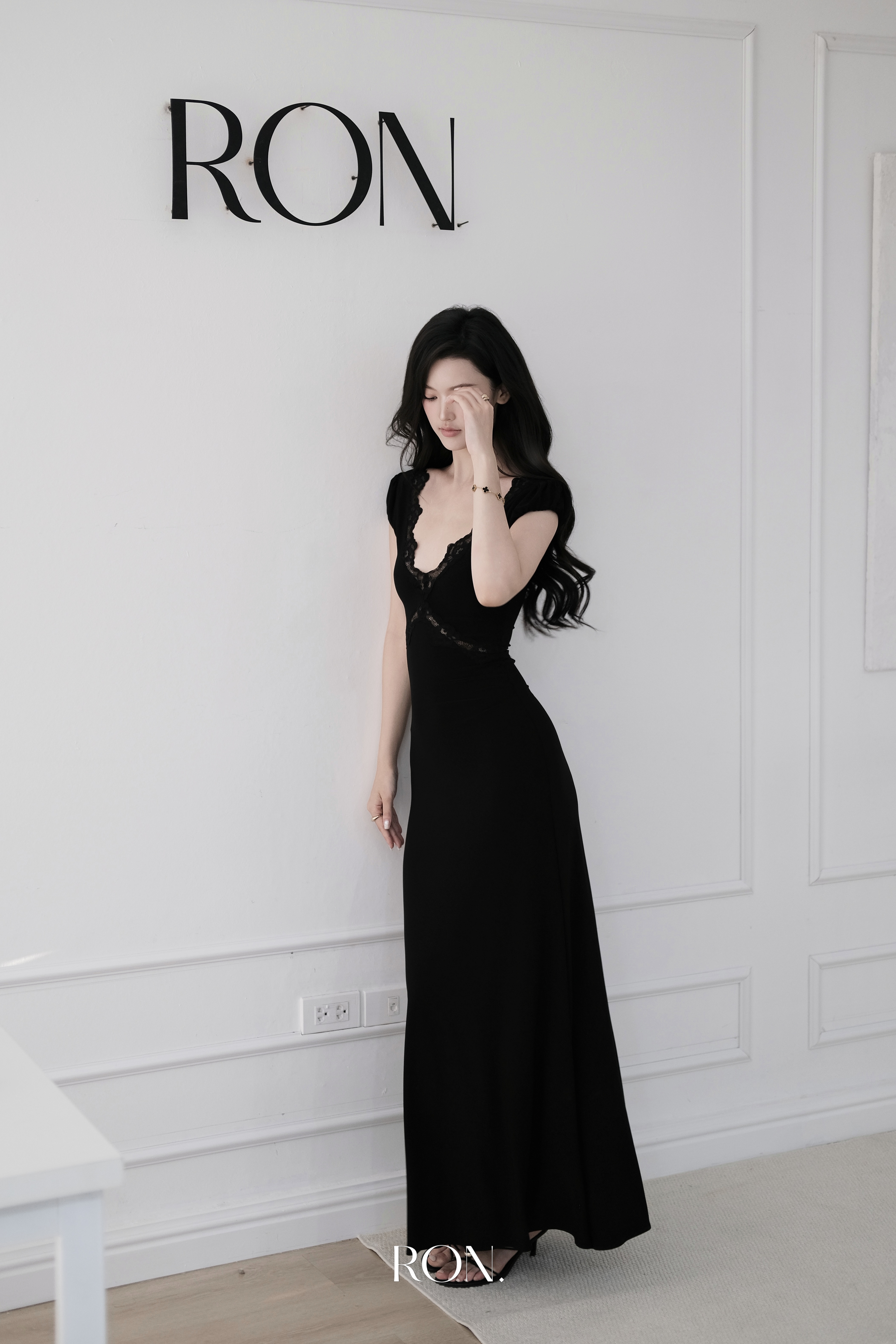 Váy ren vai bồng_thumbnail_3