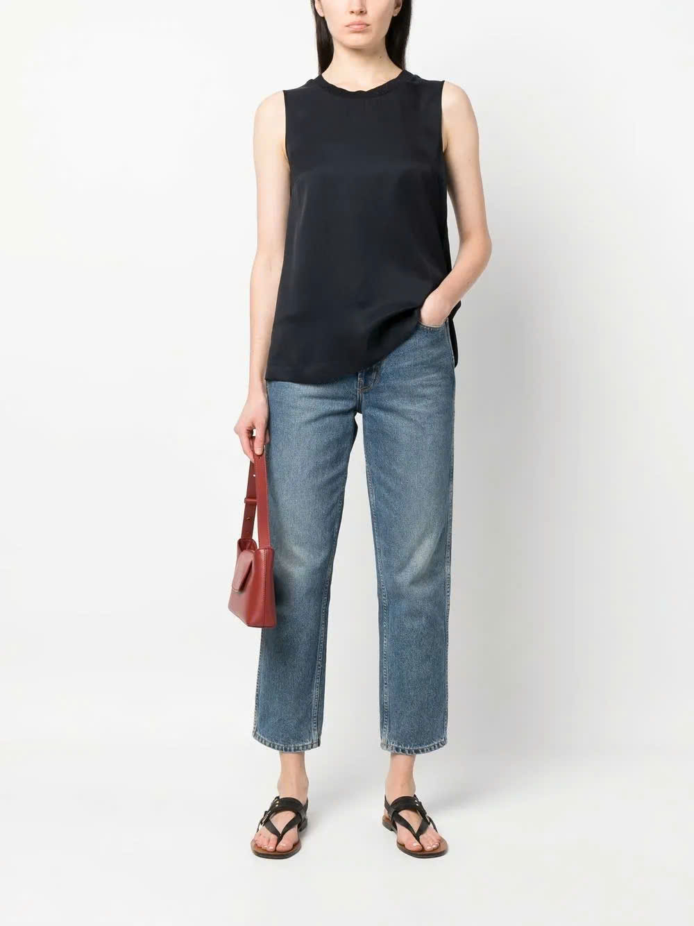 A563 - Áo lụa Hàn sát nách