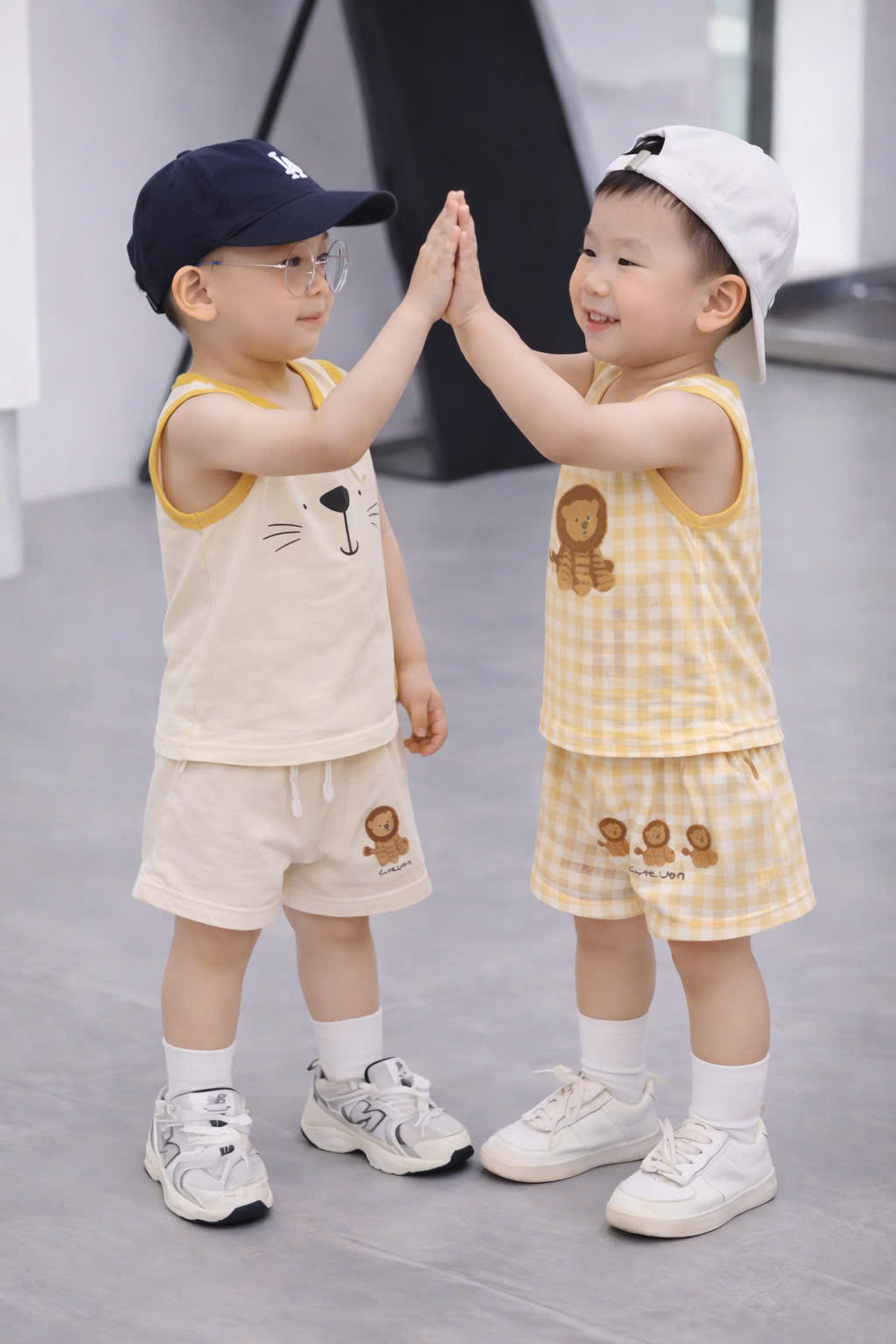 A28 SET 2 BỘ BA LỖ SƯ TỬ CARO VÀ MÈO - A100.358