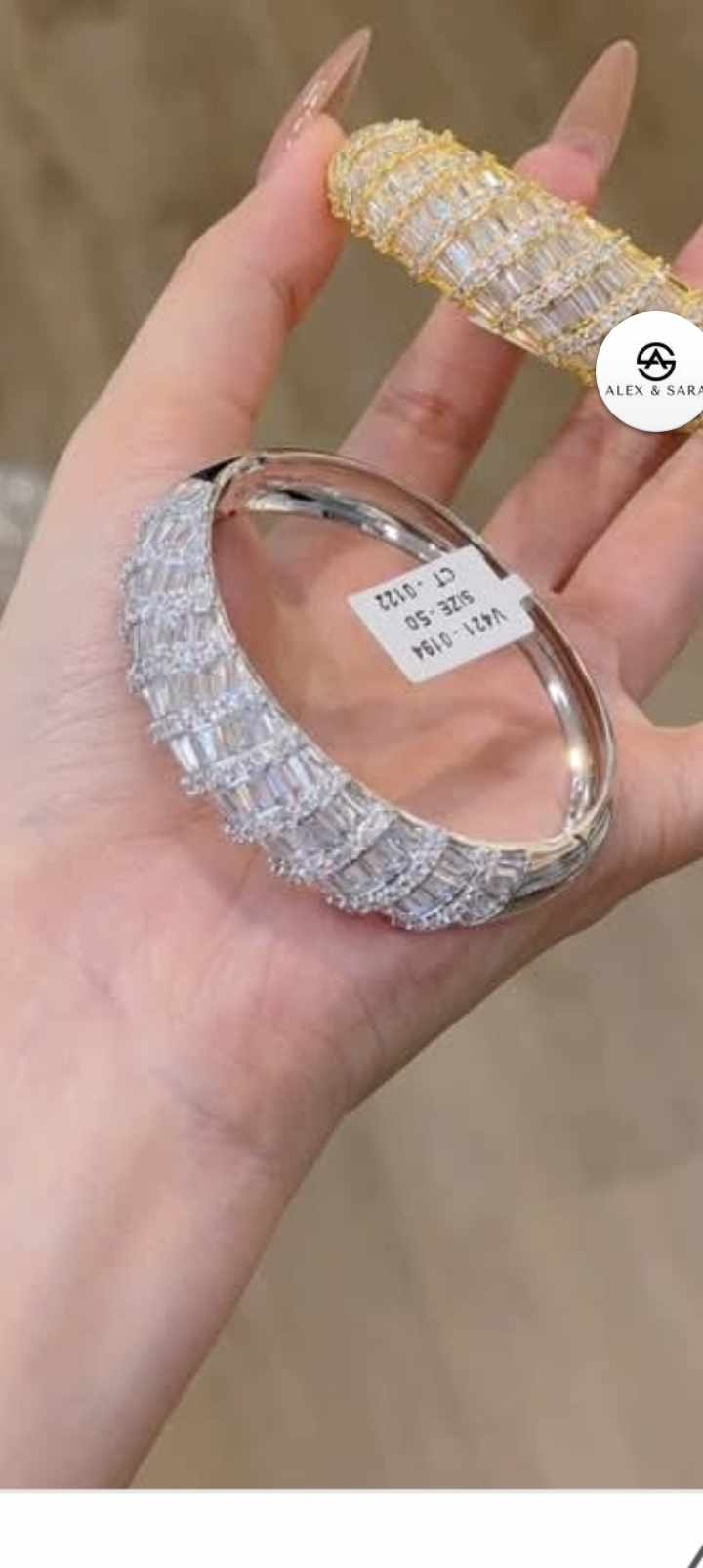 Vòng Mo Đá Chạm_thumbnail_0