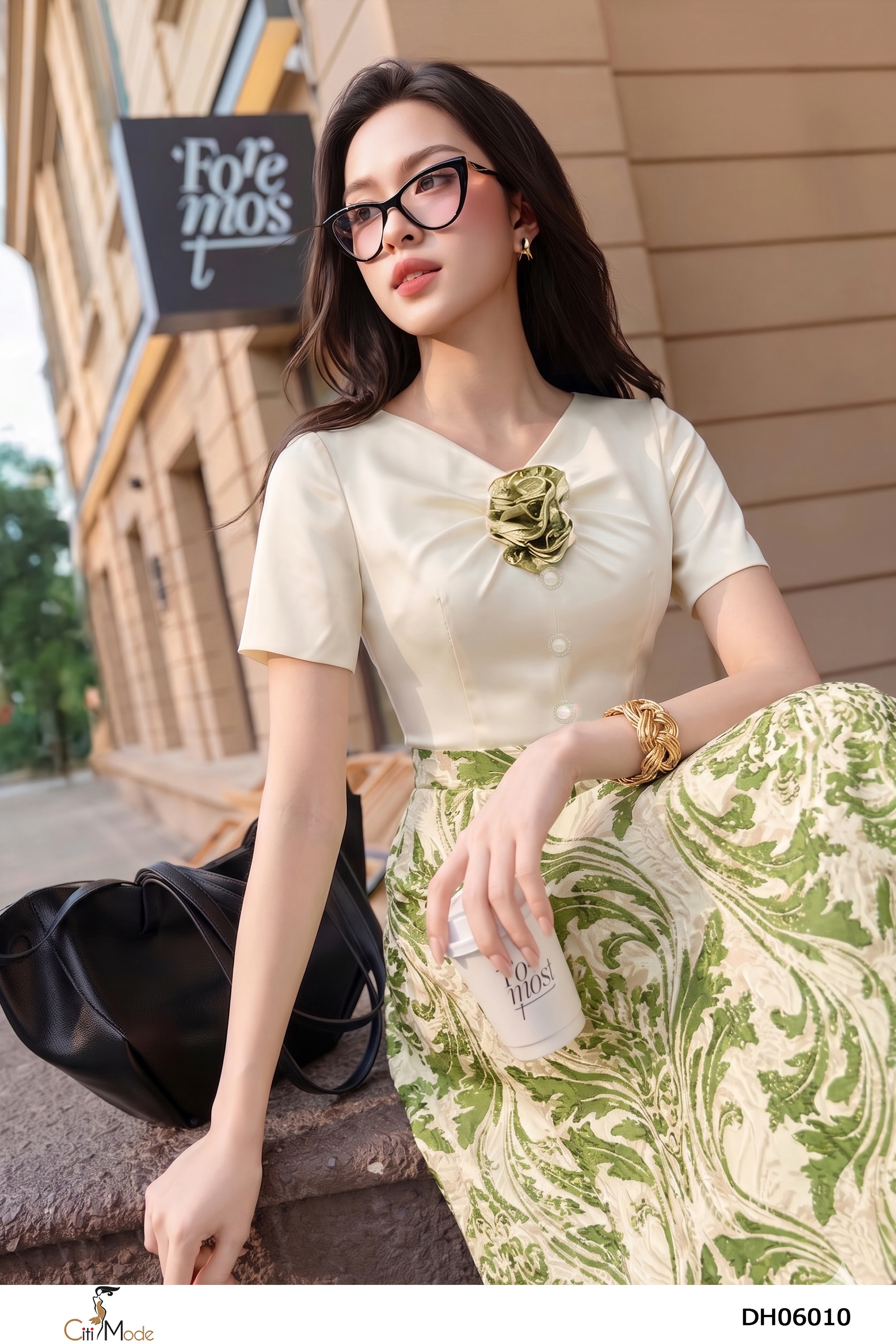Đầm xòe họa tiết xanh phối trắng kem ngực nhún cổ V tay ngắn_thumbnail_7