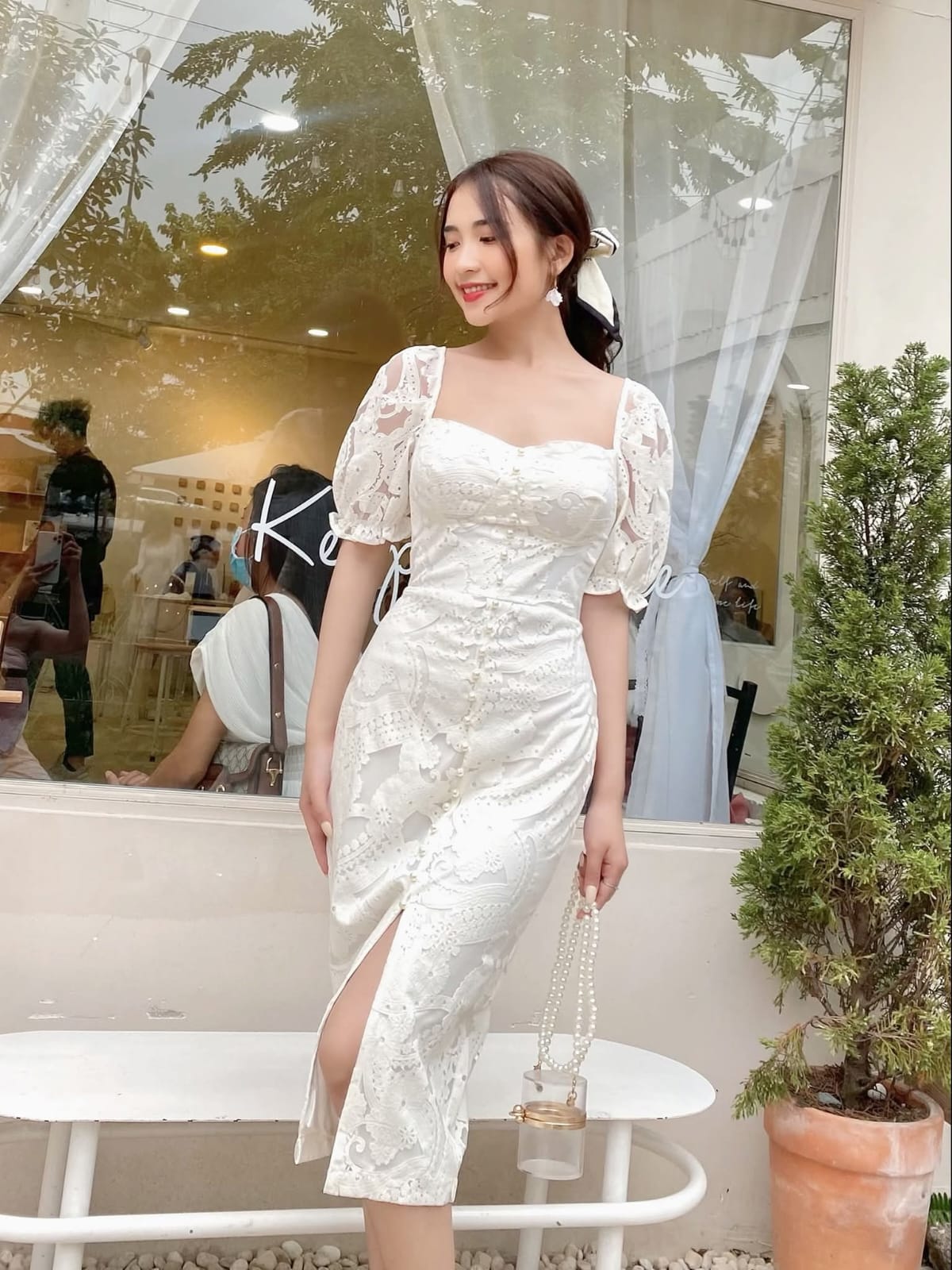 01-CA - White Lace Bodycon Dress_thumbnail_3