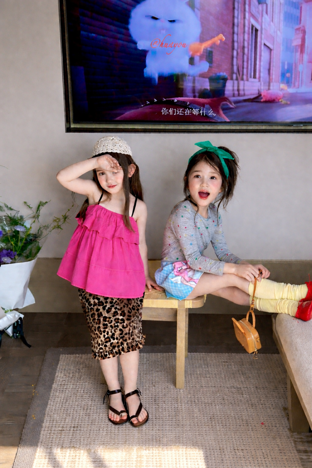 HY11 - Váy 2 dây viền bèo trễ vai 2 màu hồng/ đen hãng HuaYou