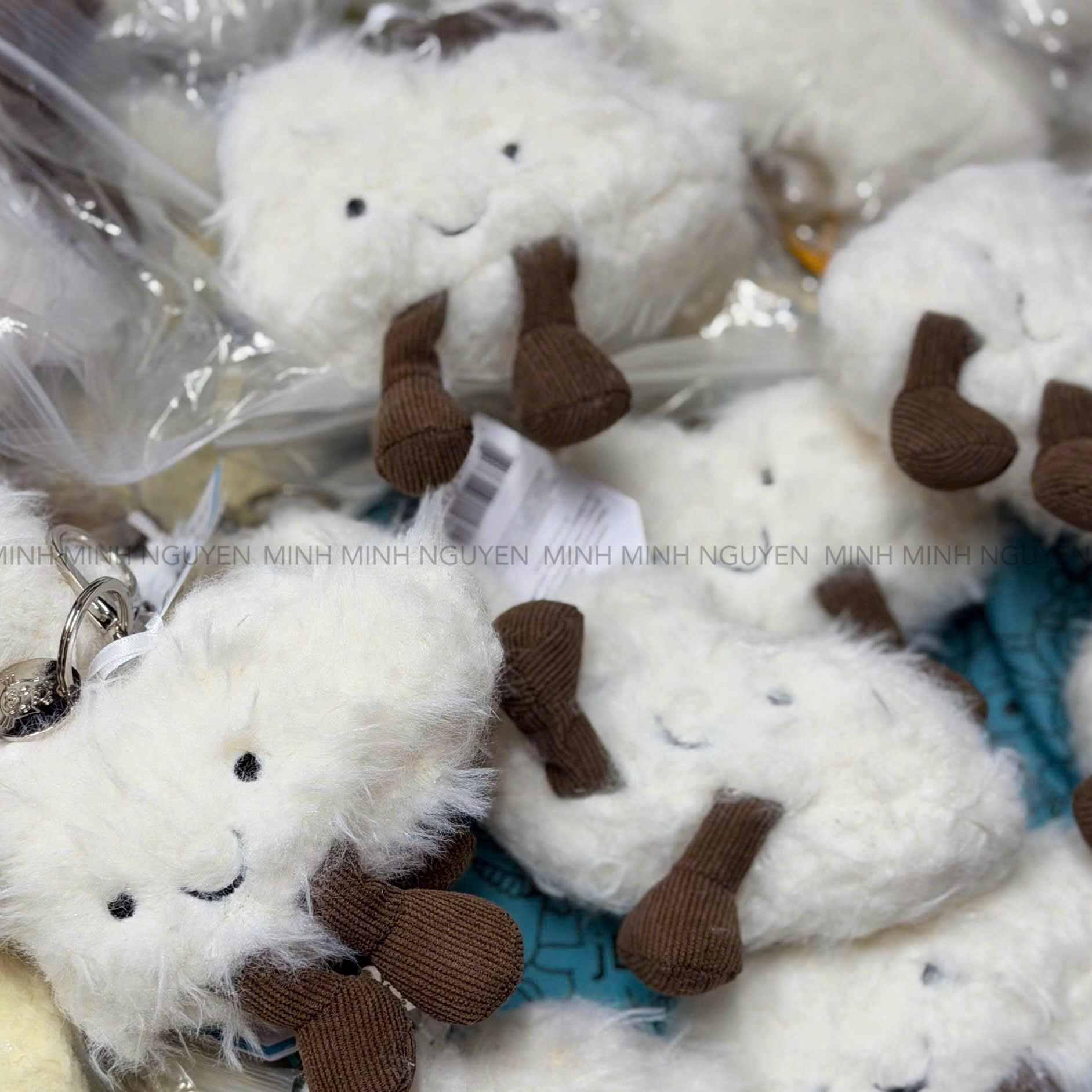 MOC KHOA JELLYCAT_thumbnail_1