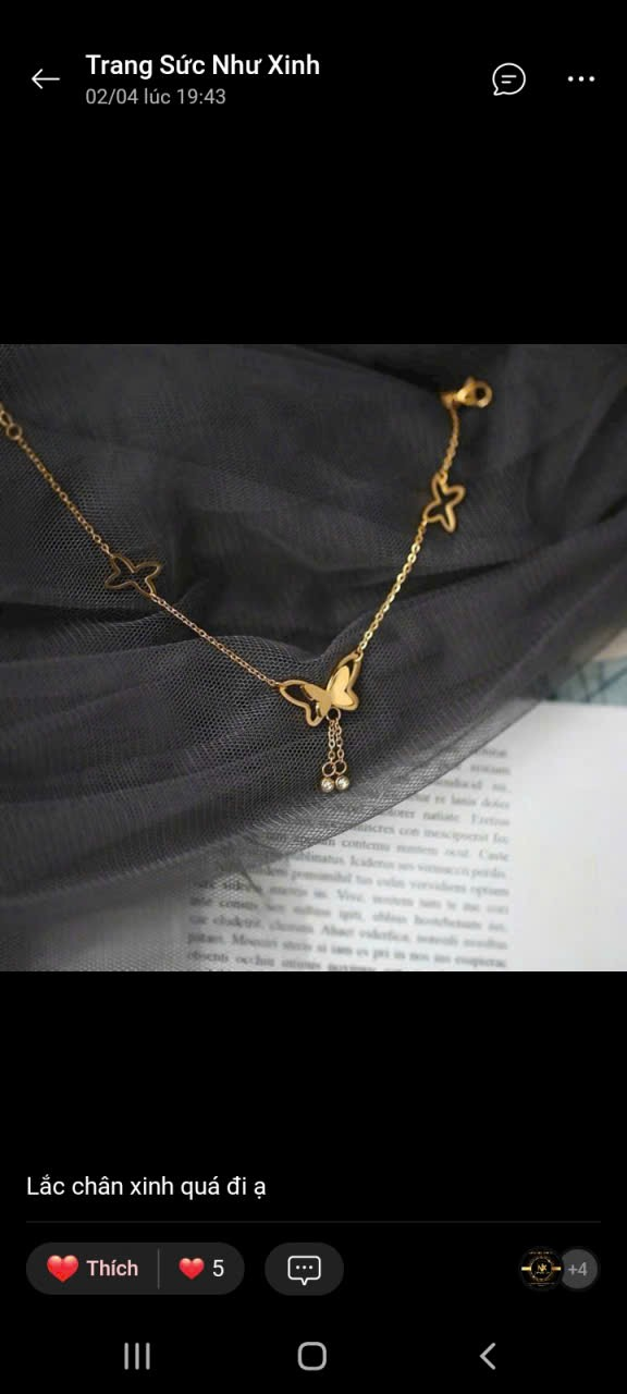 Lắc Chân Bướm Vàng