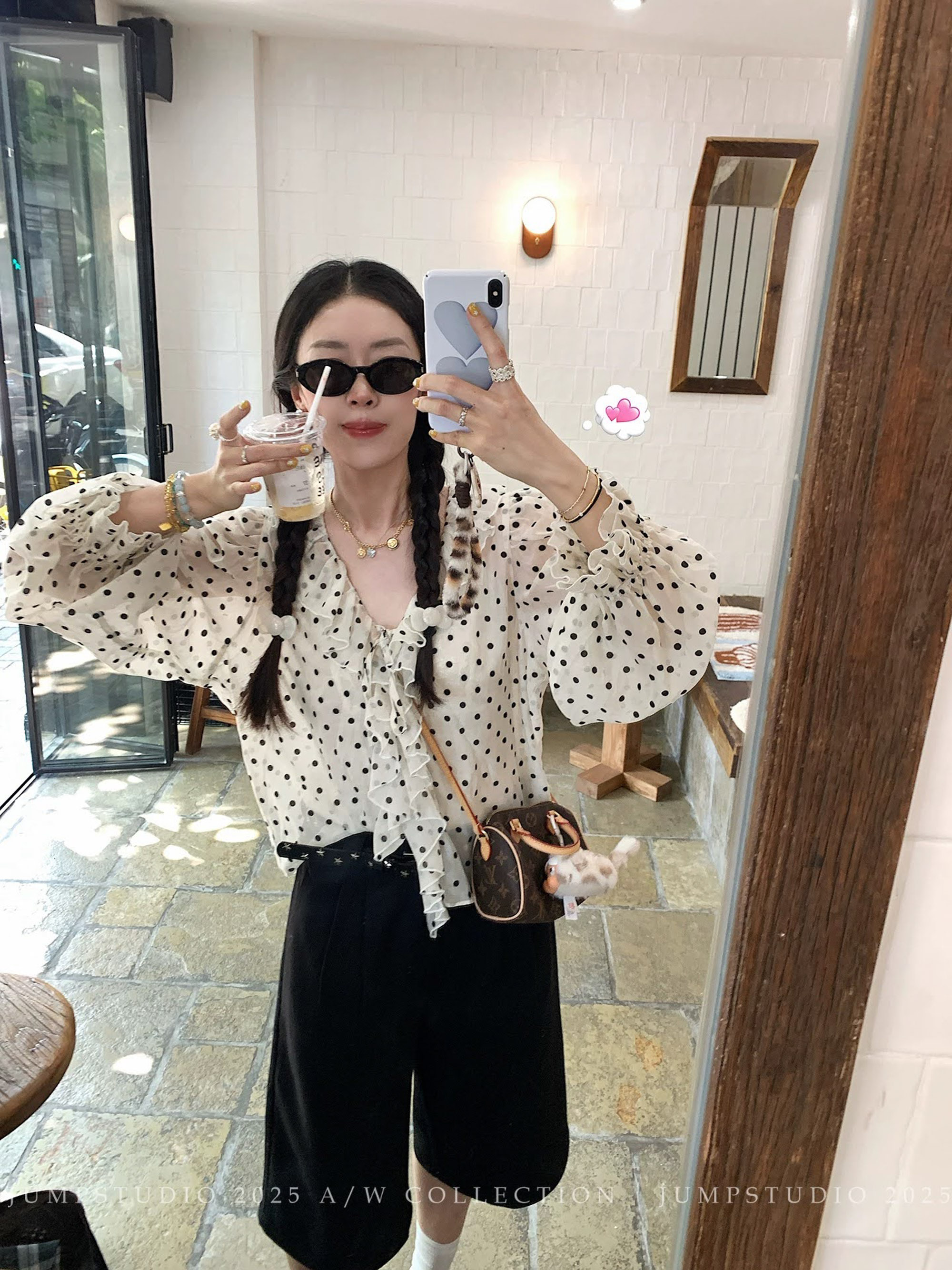 Áo sơ mi chấm bi cổ tim viền bèo cổ buộc nơ WGWE