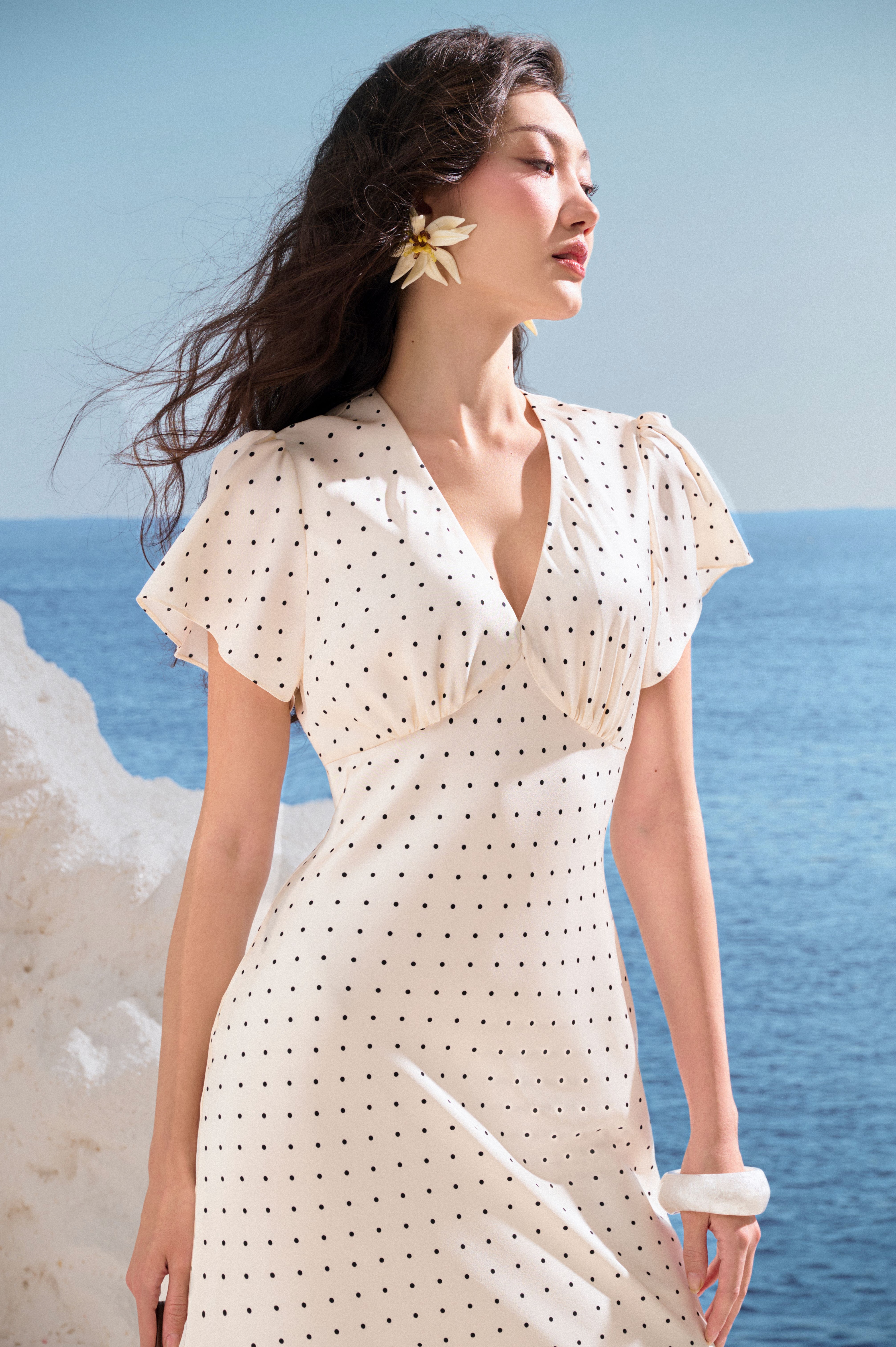 Poly Dress_thumbnail_3