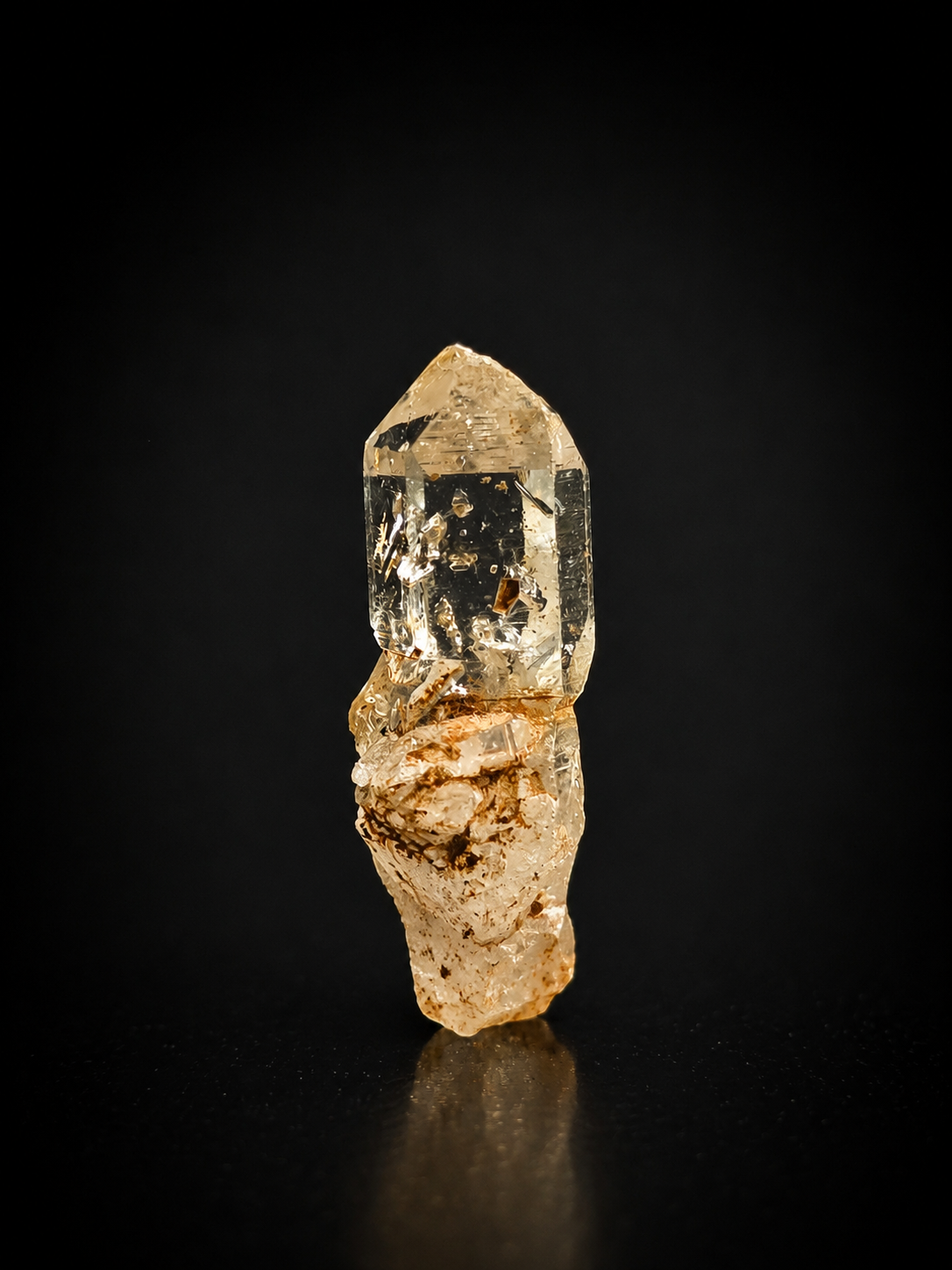 Thạch Anh Tích Dầu (Petroleum Quartz) - Madagascar - Size thumbnail 1-2cm