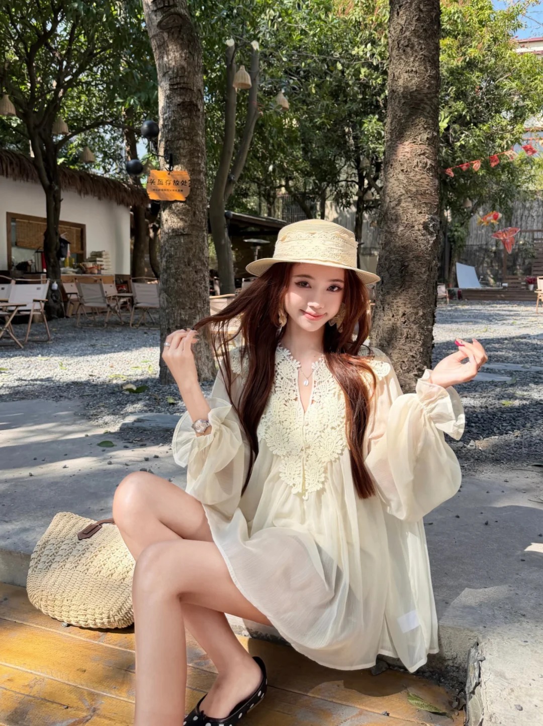 Áo sơ mi voan tơ ngực khoét phối ren phom suông rộng_thumbnail_3