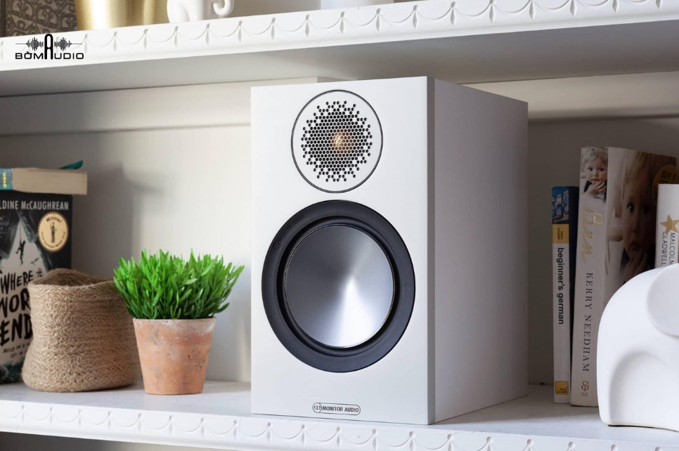Đánh giá chi tiết loa bookshelf Monitor Audio Bronze 50