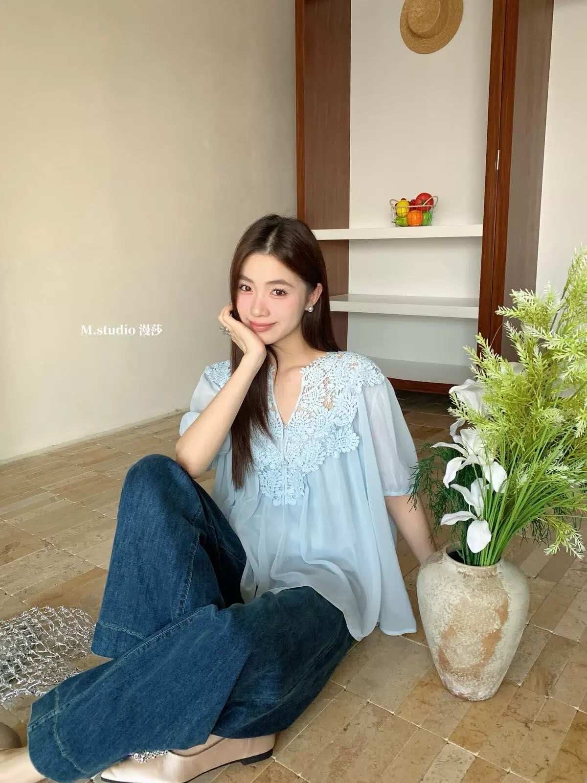 Lucas - Áo sơ mi voan tơ phối ren ngực cài cúc ngọc cộc tay dáng suông_thumbnail_4