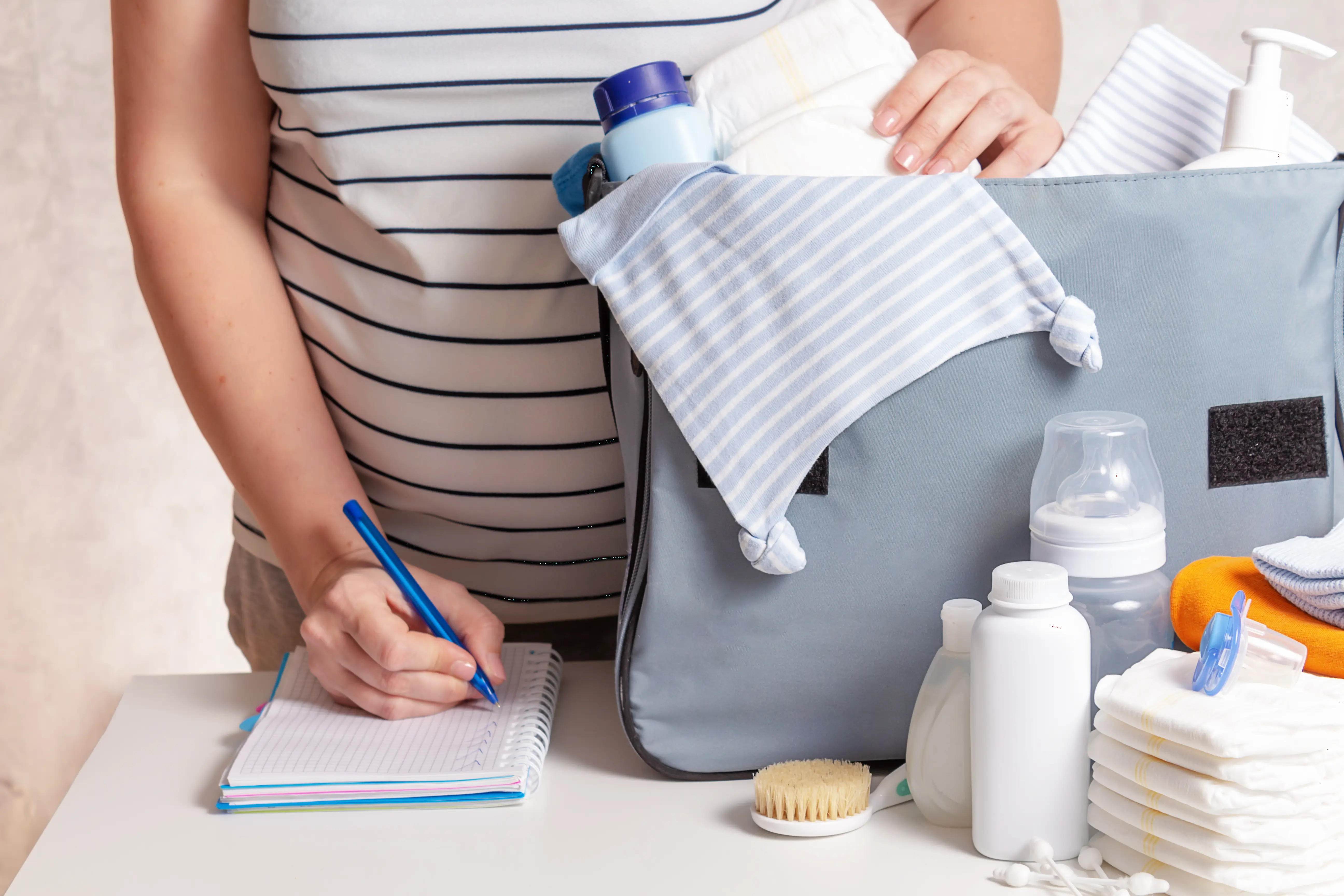 Checklist Đồ Đi Sinh Cần Có Cho Mẹ và Bé: Đừng Bỏ Sót Thứ Nào!