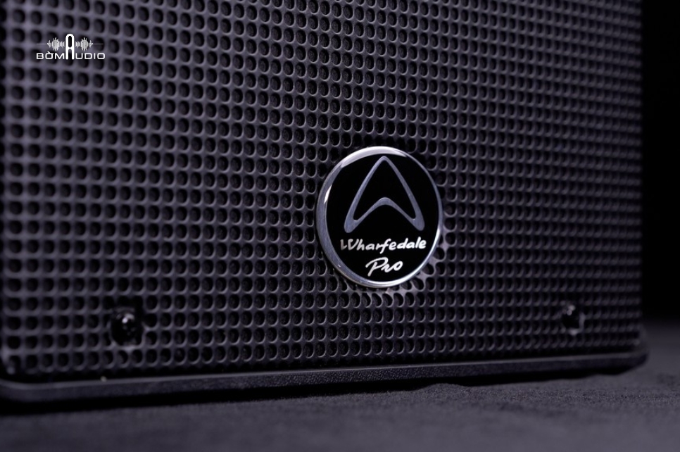Đánh giá thiết kế Loa Wharfedale Typhon AX12-BT
