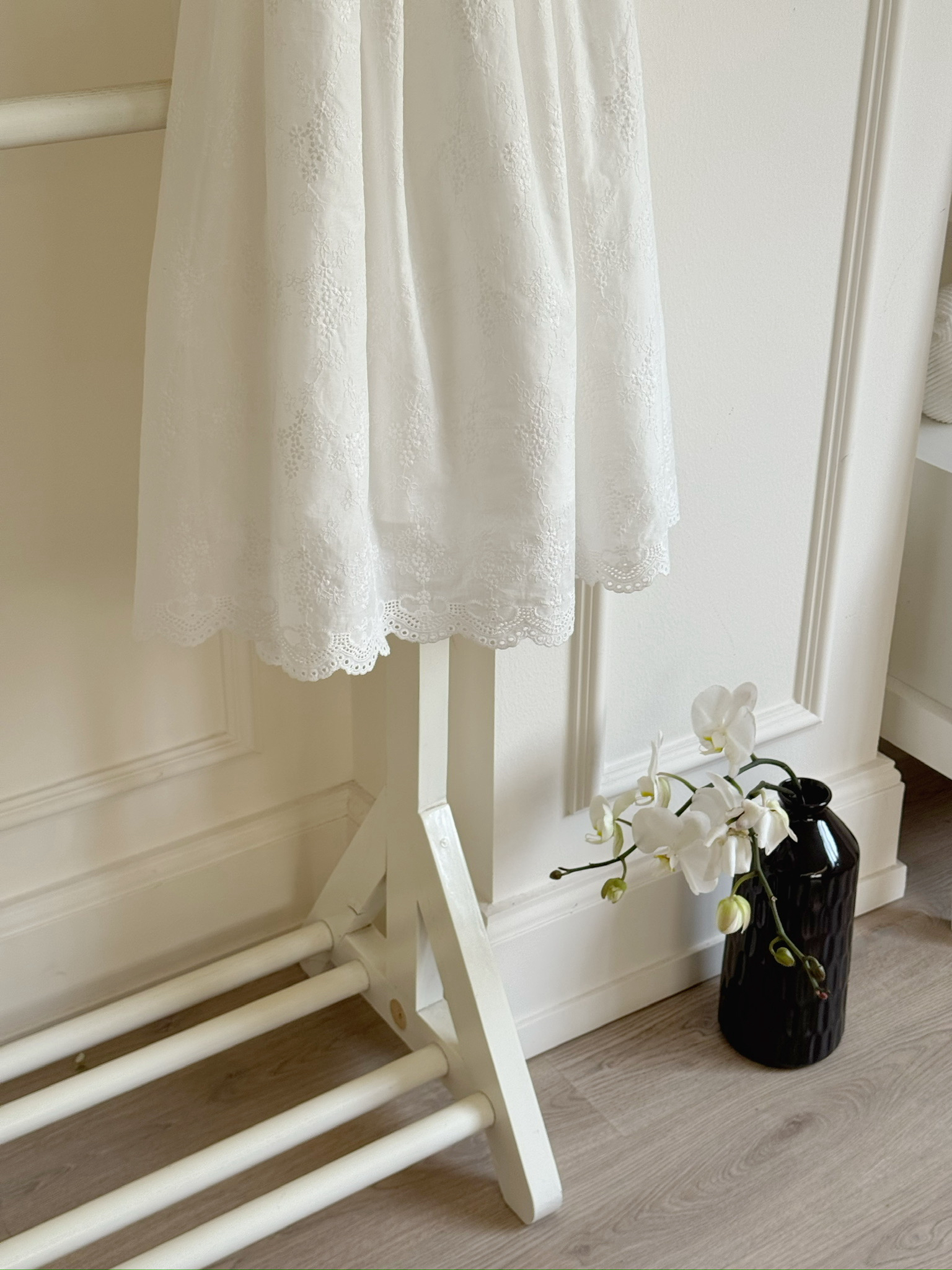 Lily Embroidery Maxi Dress 26