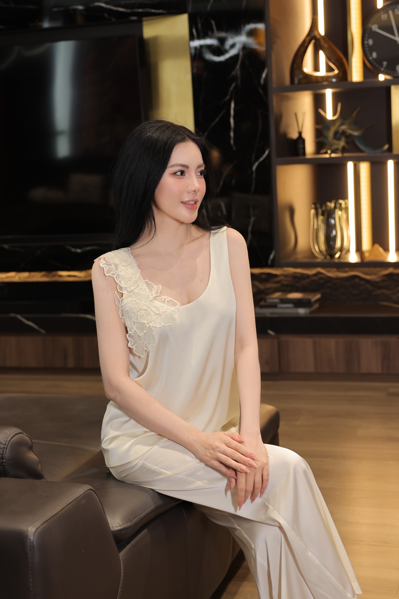 Bộ Lụa Áo Cộc Quần Dài BN685_thumbnail_3