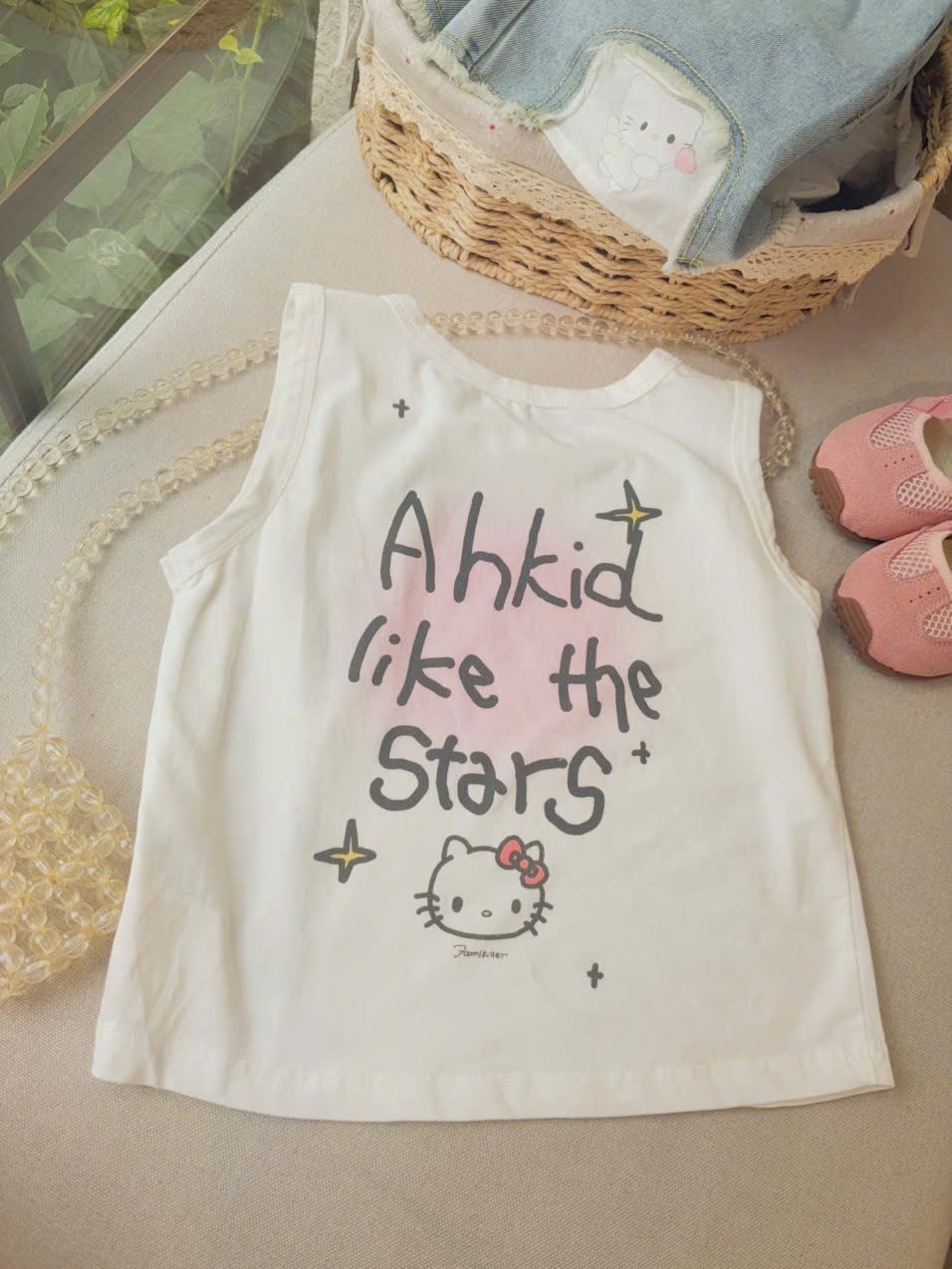 AH95 - Áo thun sát nách in hình Hello Kitty hãng AH