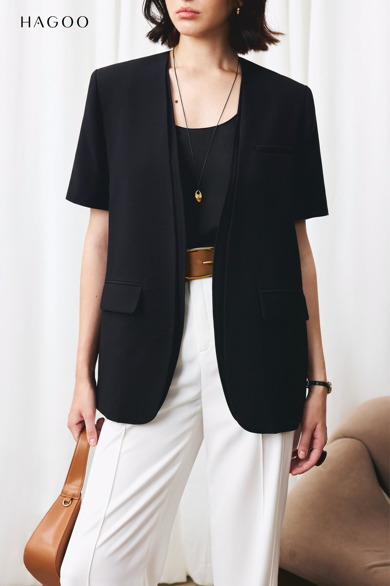 Áo Blazer suông 2 tà cộc tay