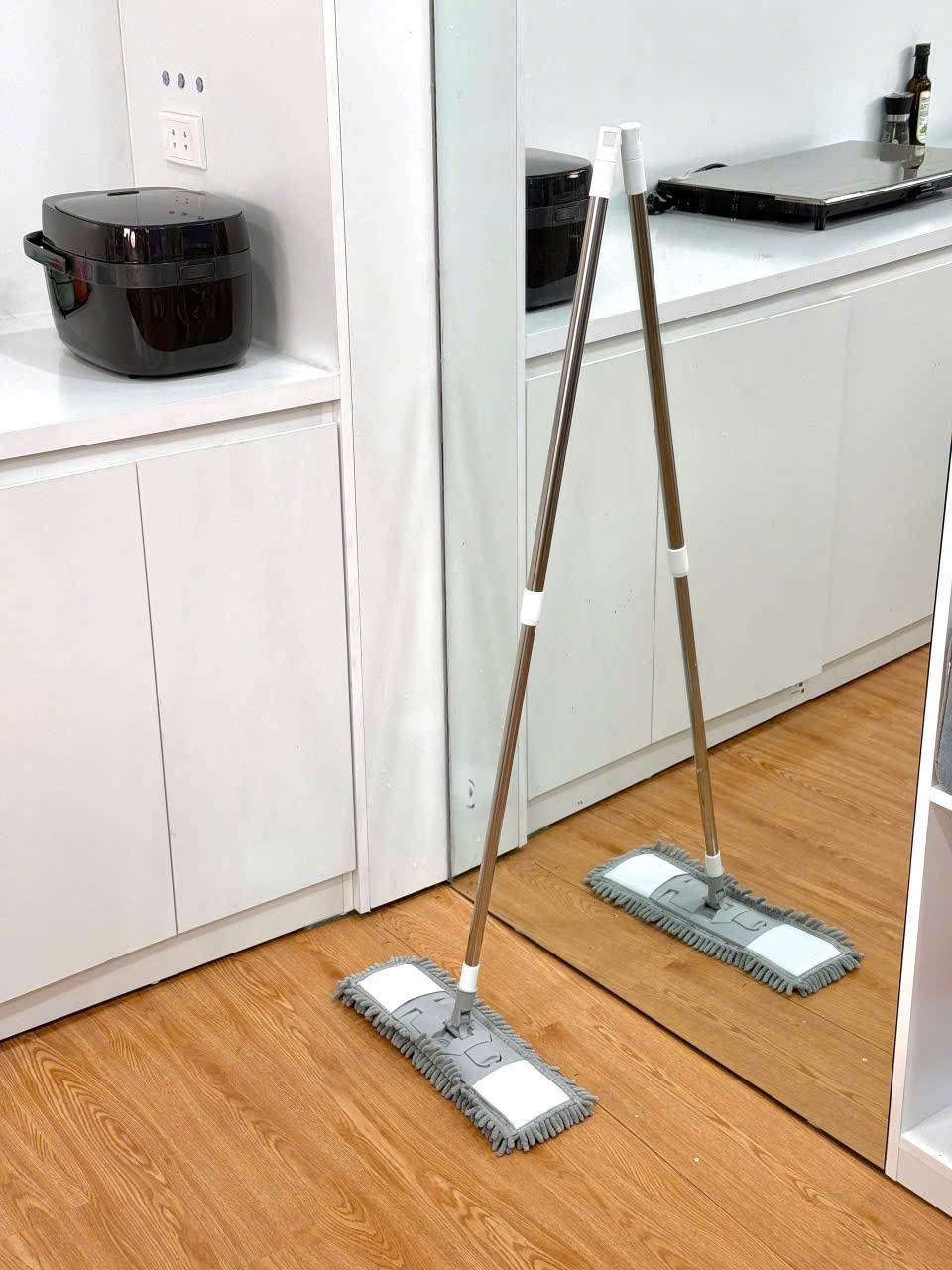 CÂY LAU NHÀ CHENILLE MIRAI