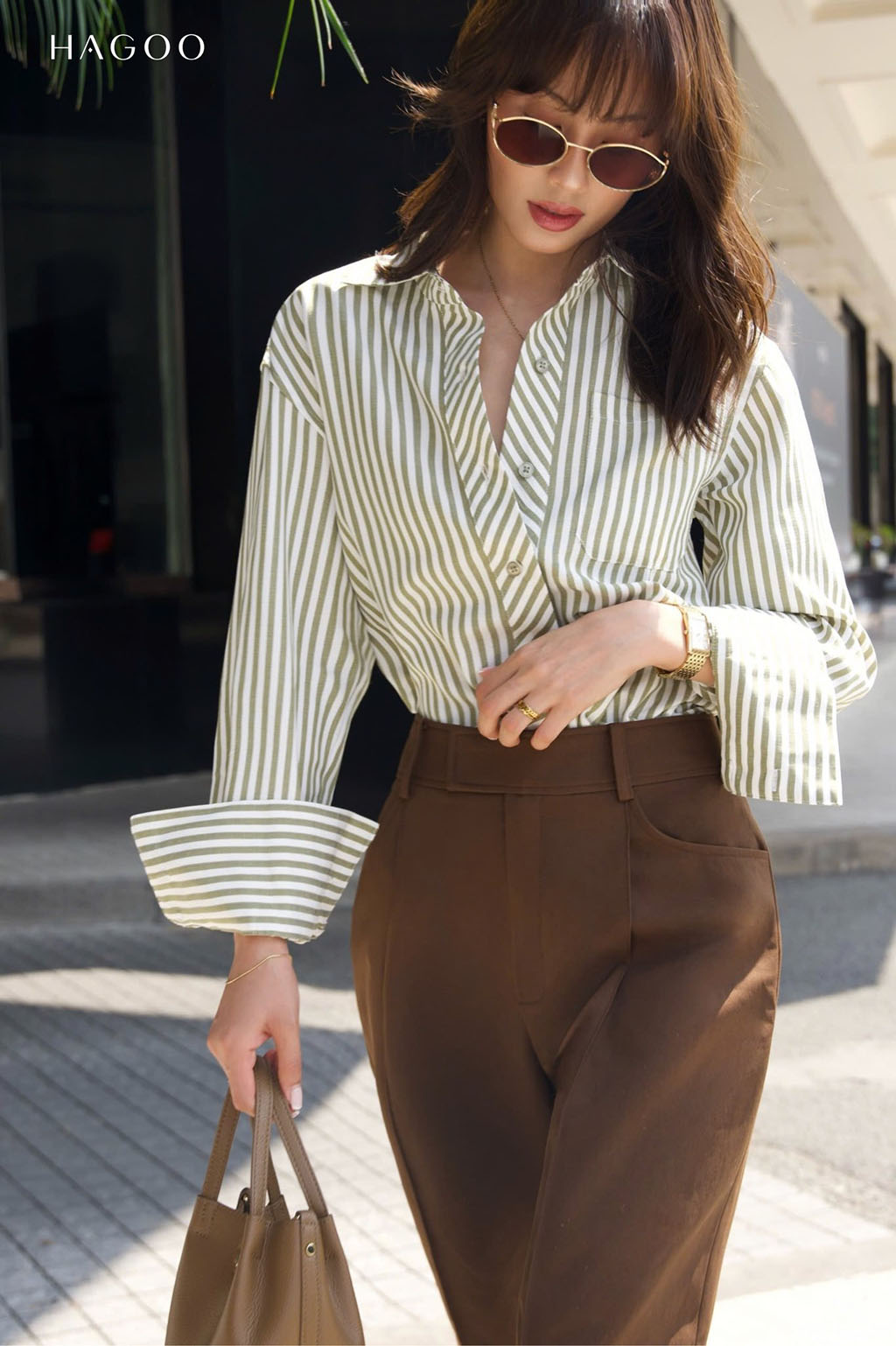 Nhấn nhá bằng chi tiết bấu mí sống quần