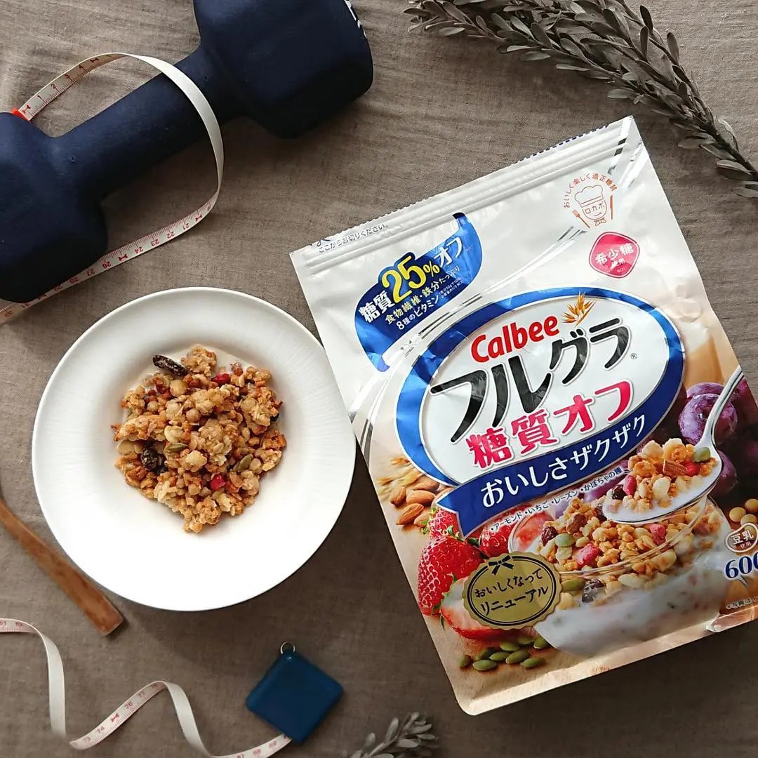 NGŨ CỐC CALBEE TRẮNG ÍT ĐƯỜNG_thumbnail_1