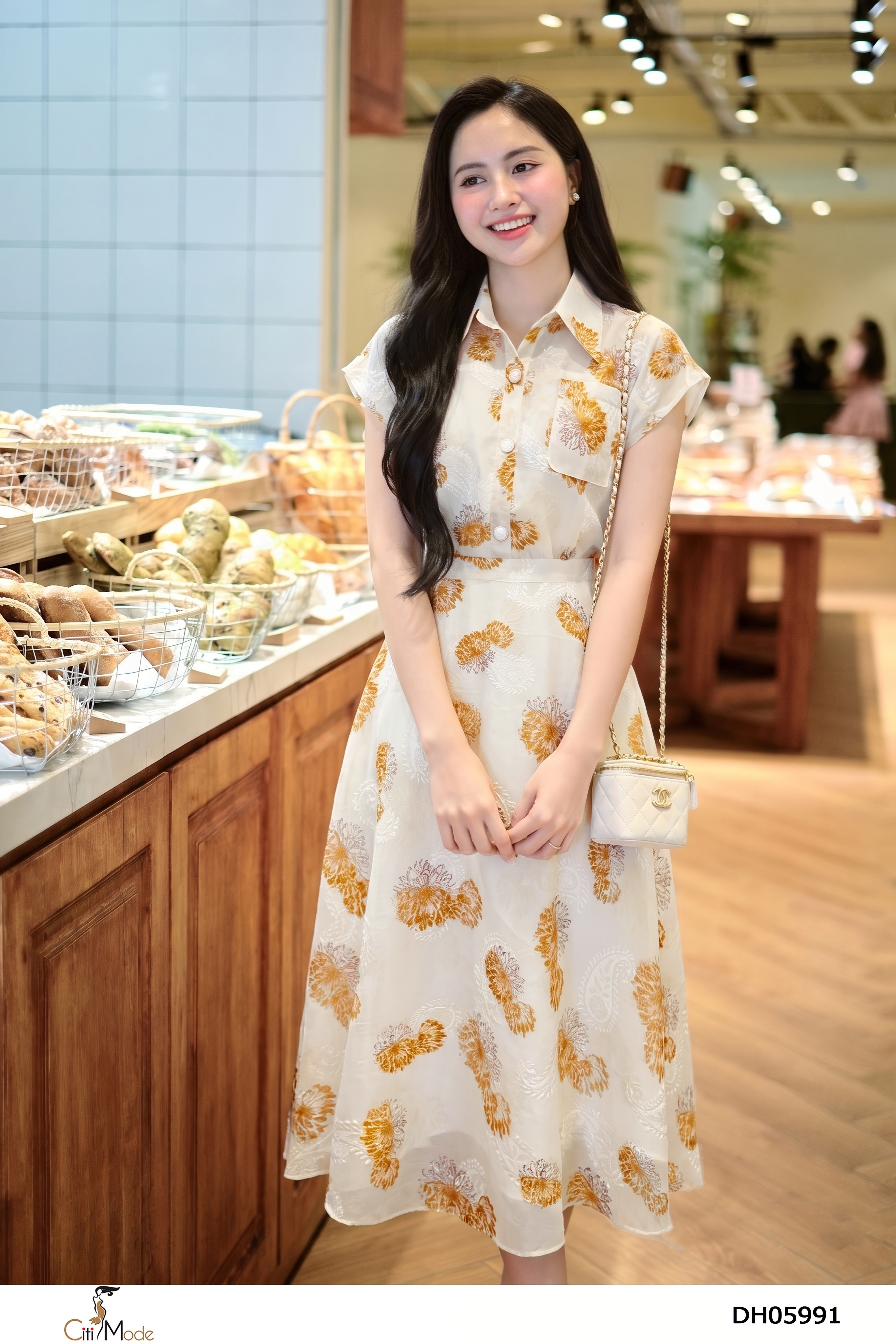 Đầm xòe kem hoa nâu cổ đức tay chờm_thumbnail_8