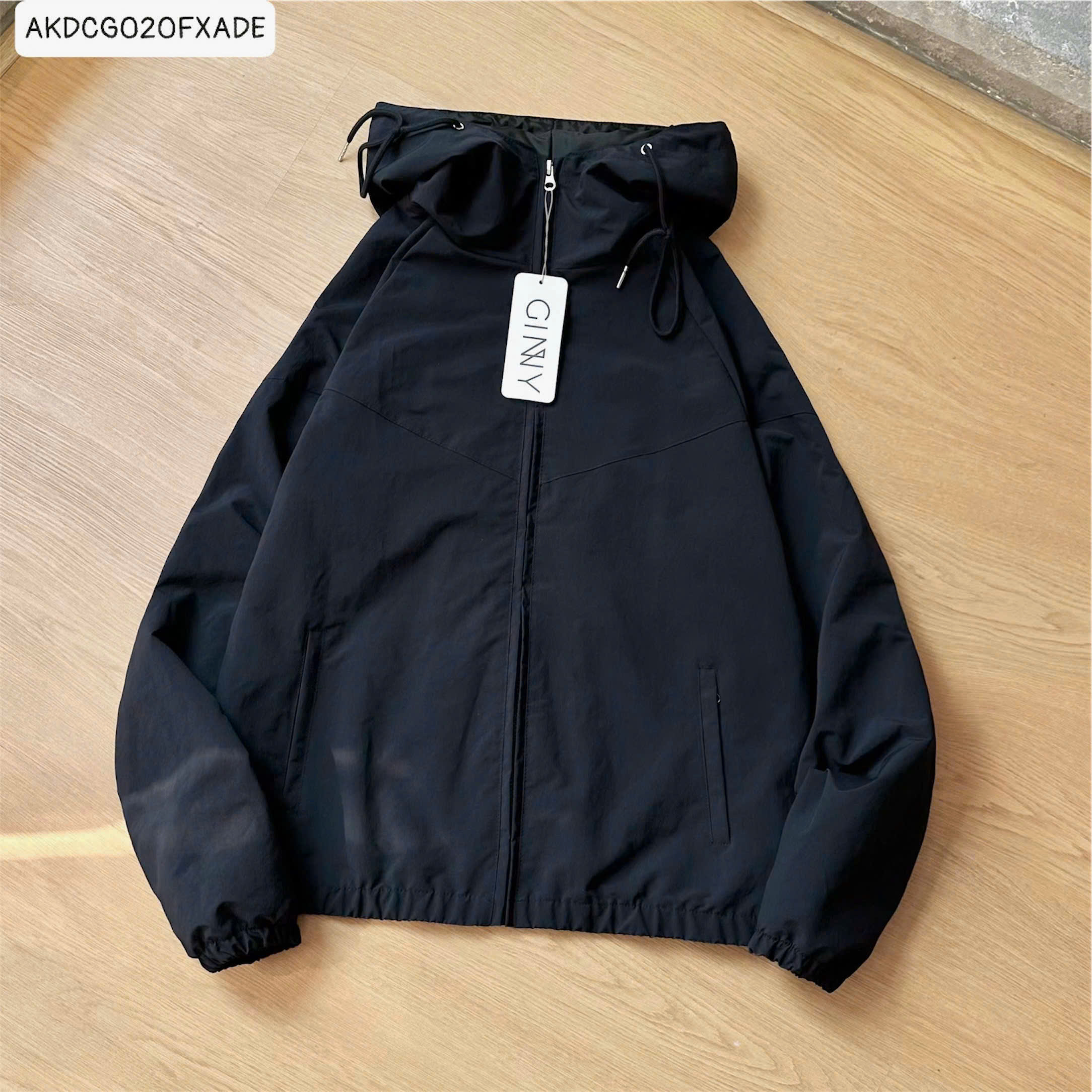 Áo khoác dù Guu CG-020
