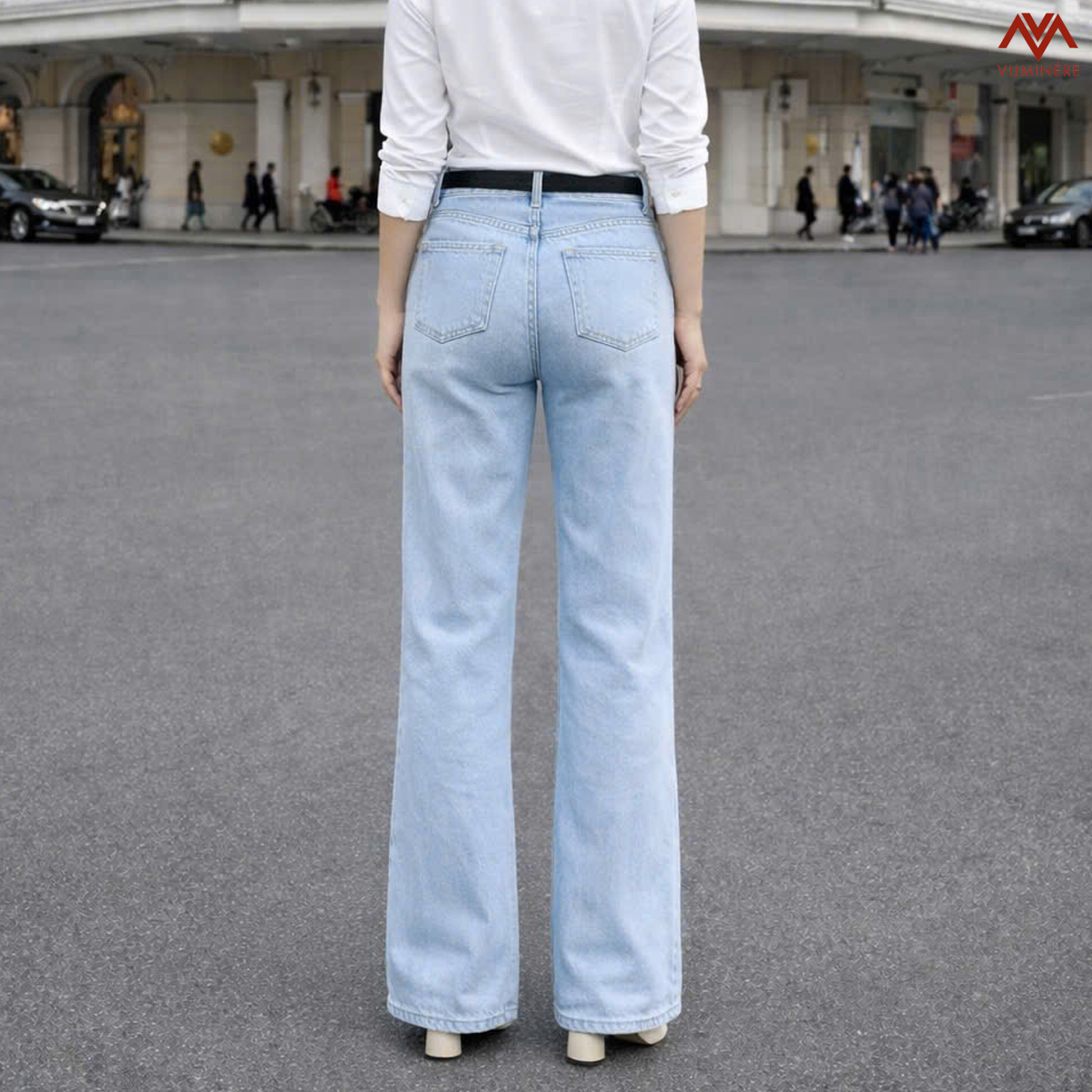 Quần Jeans nữ VUMINÉRE - Flared Jeans dáng loe nhẹ, mang đến vẻ ngoài thời thượng và Retro