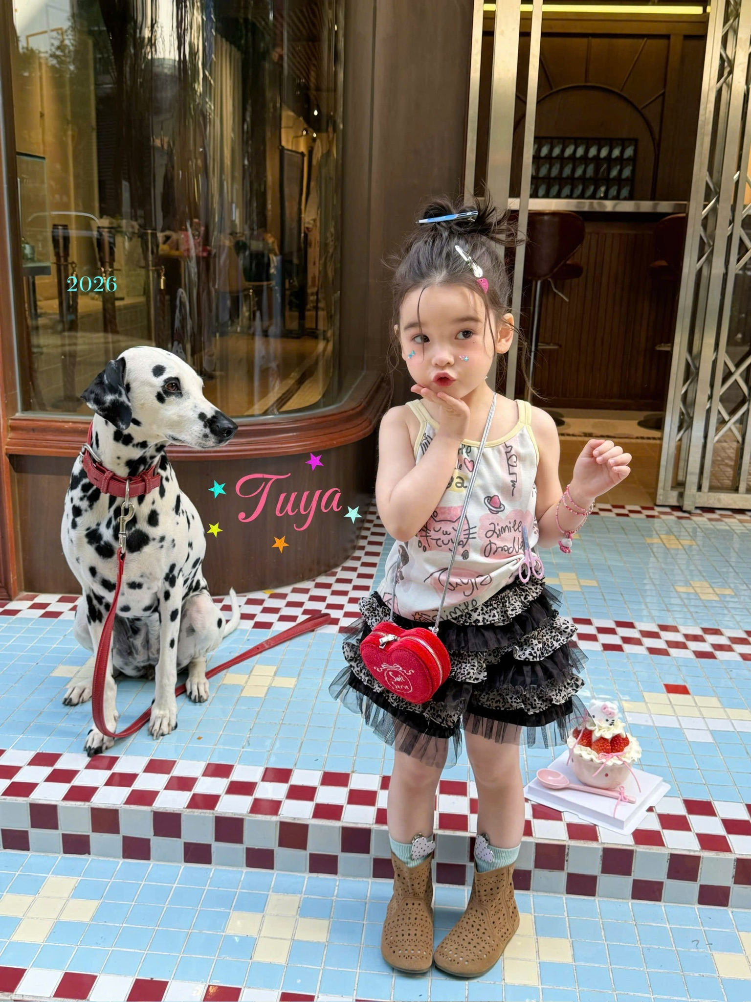 TU05 - Áo 2 dây hoạ tiết mèo hãng Tuya