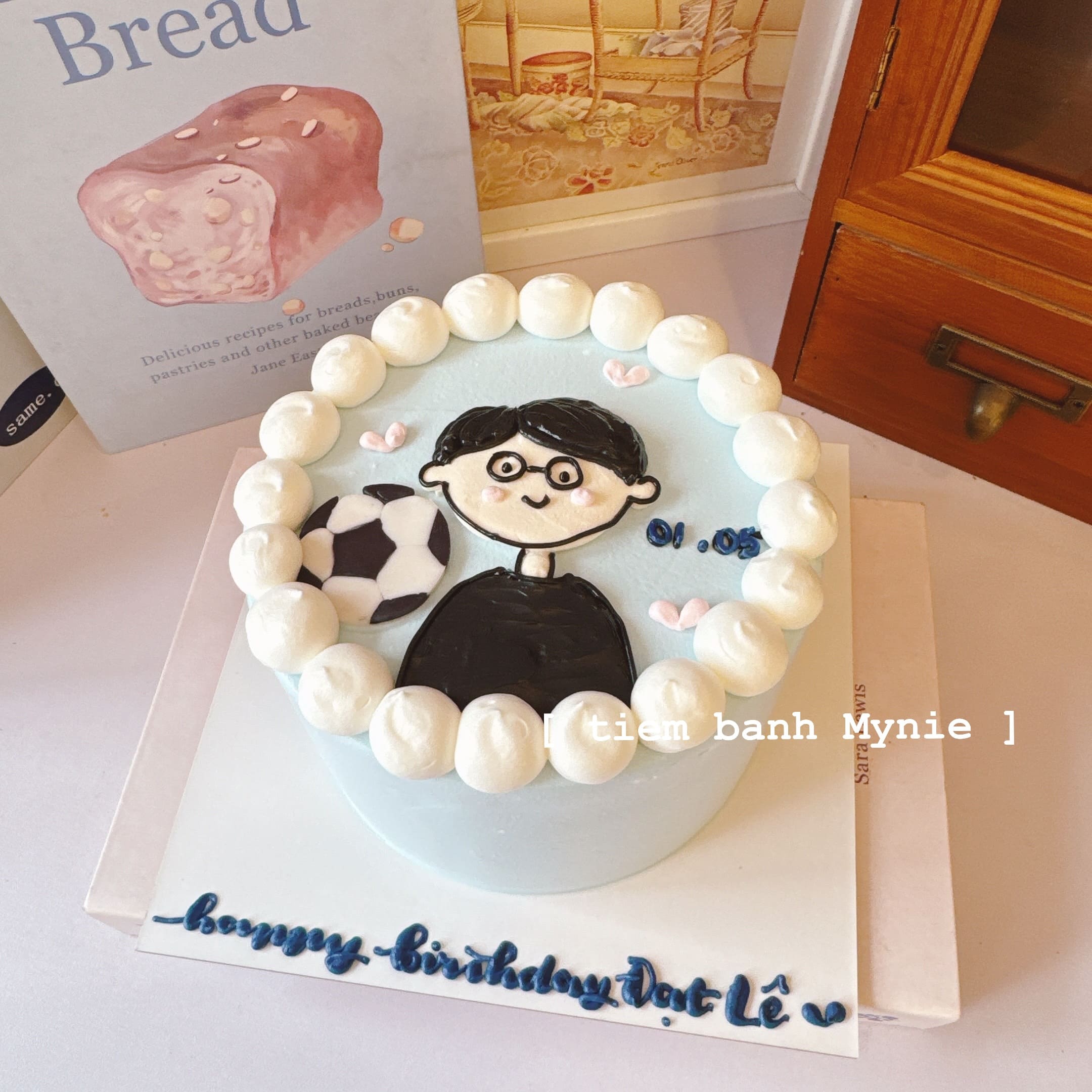 Bánh kem vẽ avatar nhân vật nam