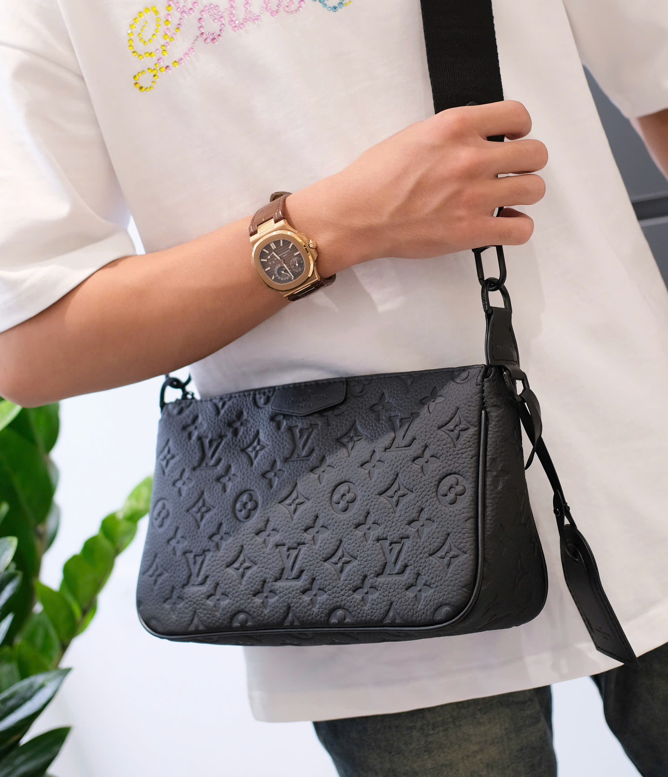  túi đeo chéo Louis Vuitton Pochette Accessoire X_thumbnail_5