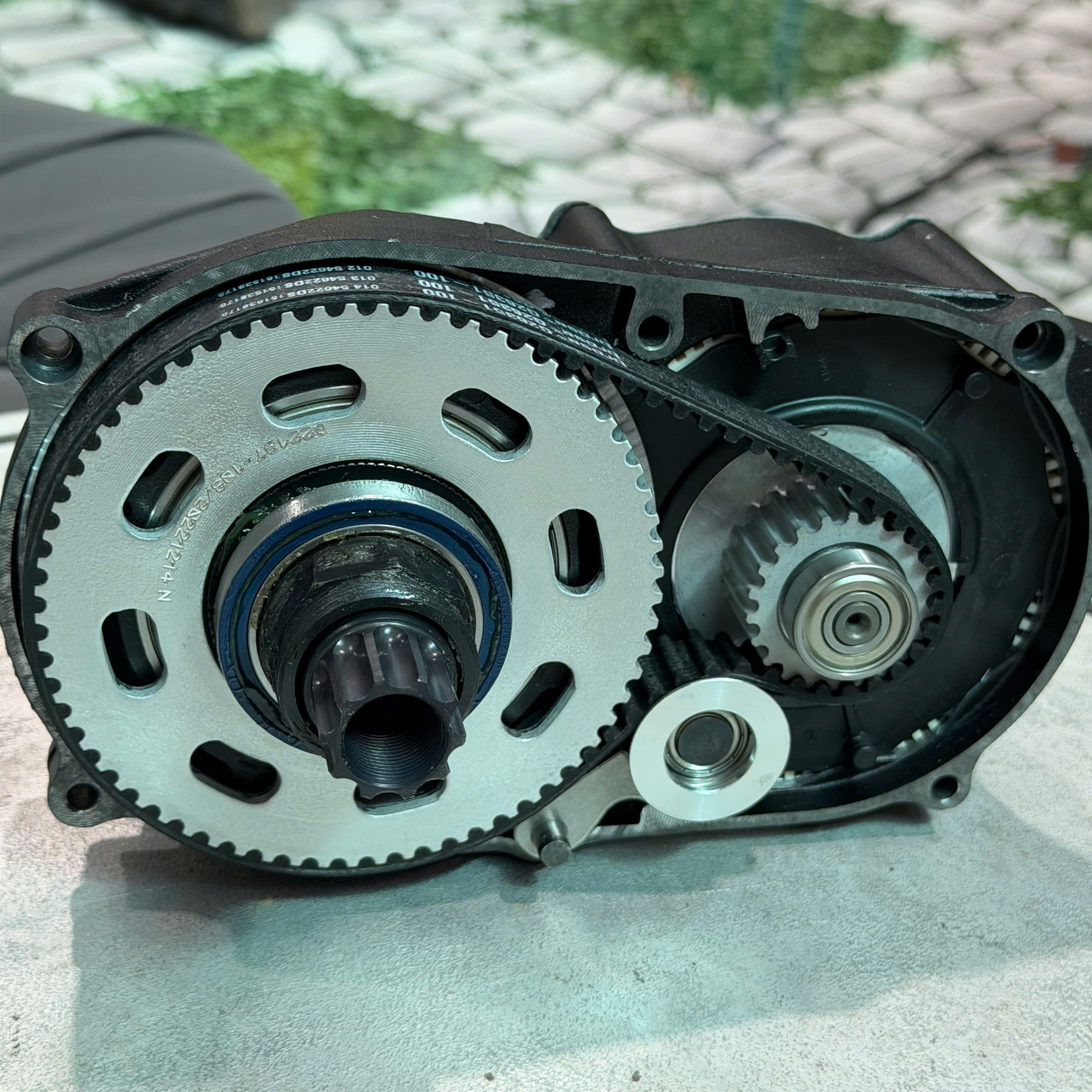 Động cơ giảm tốc trợ lưc điện xe đạp không chổi than BROSE của ĐỨC