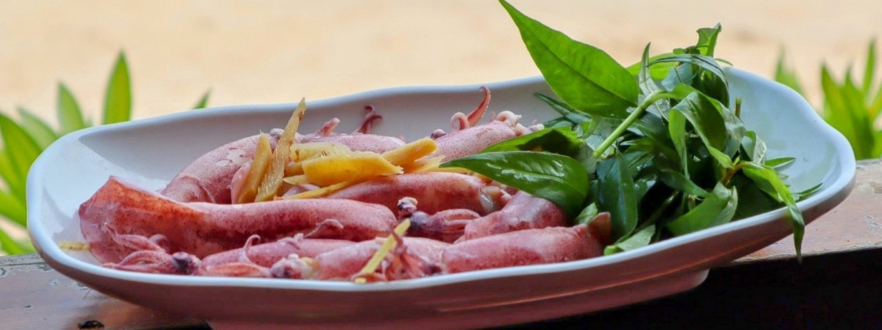 Mực hấp gừng