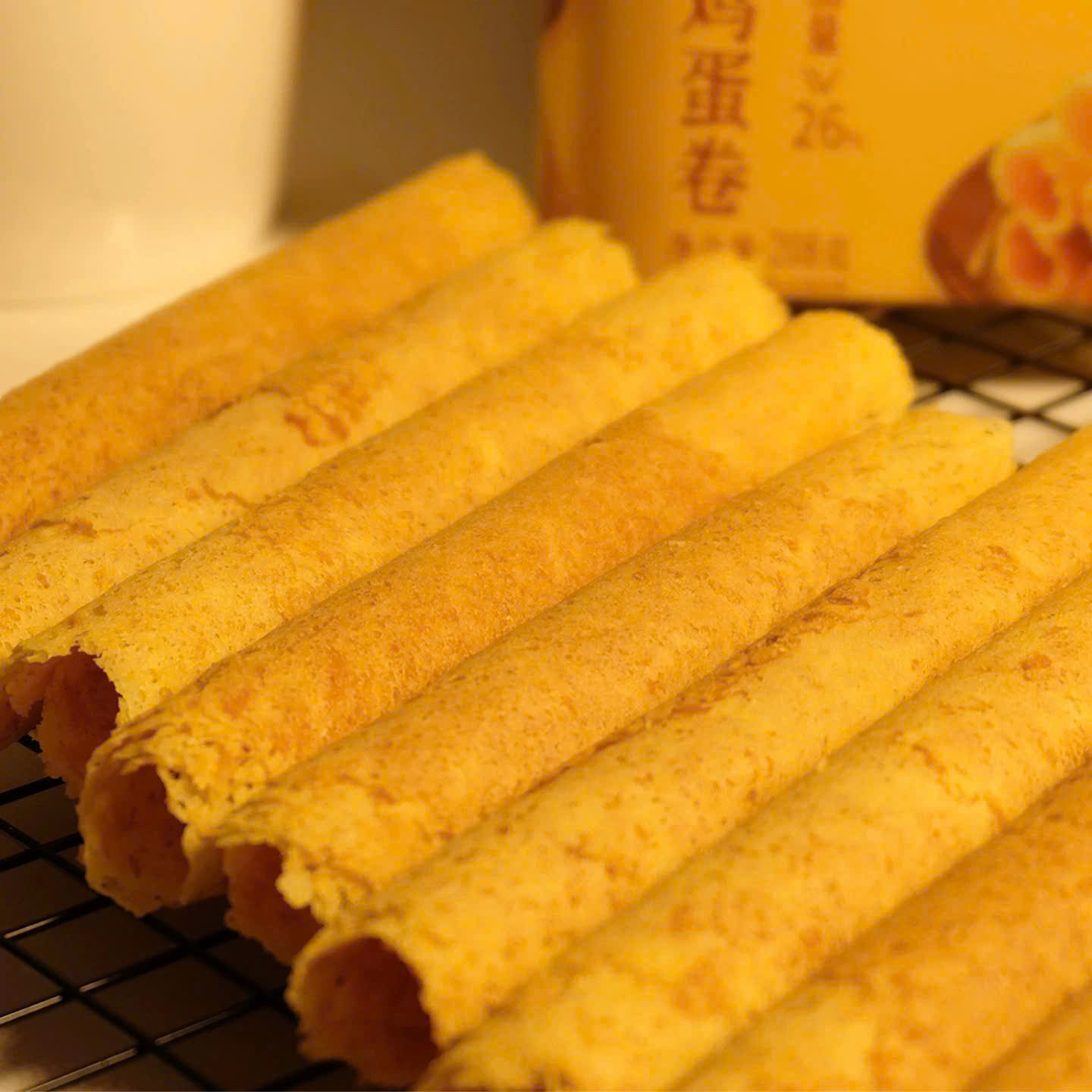 Bánh Cuộn Trứng Top Savor_thumbnail_4