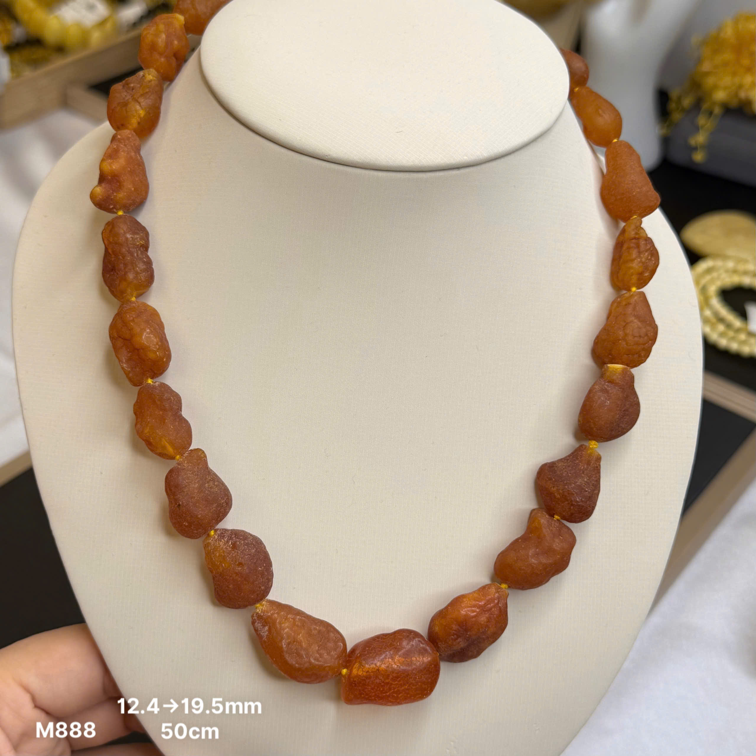 Vòng Cổ Giọt Cognac Huyết - M888