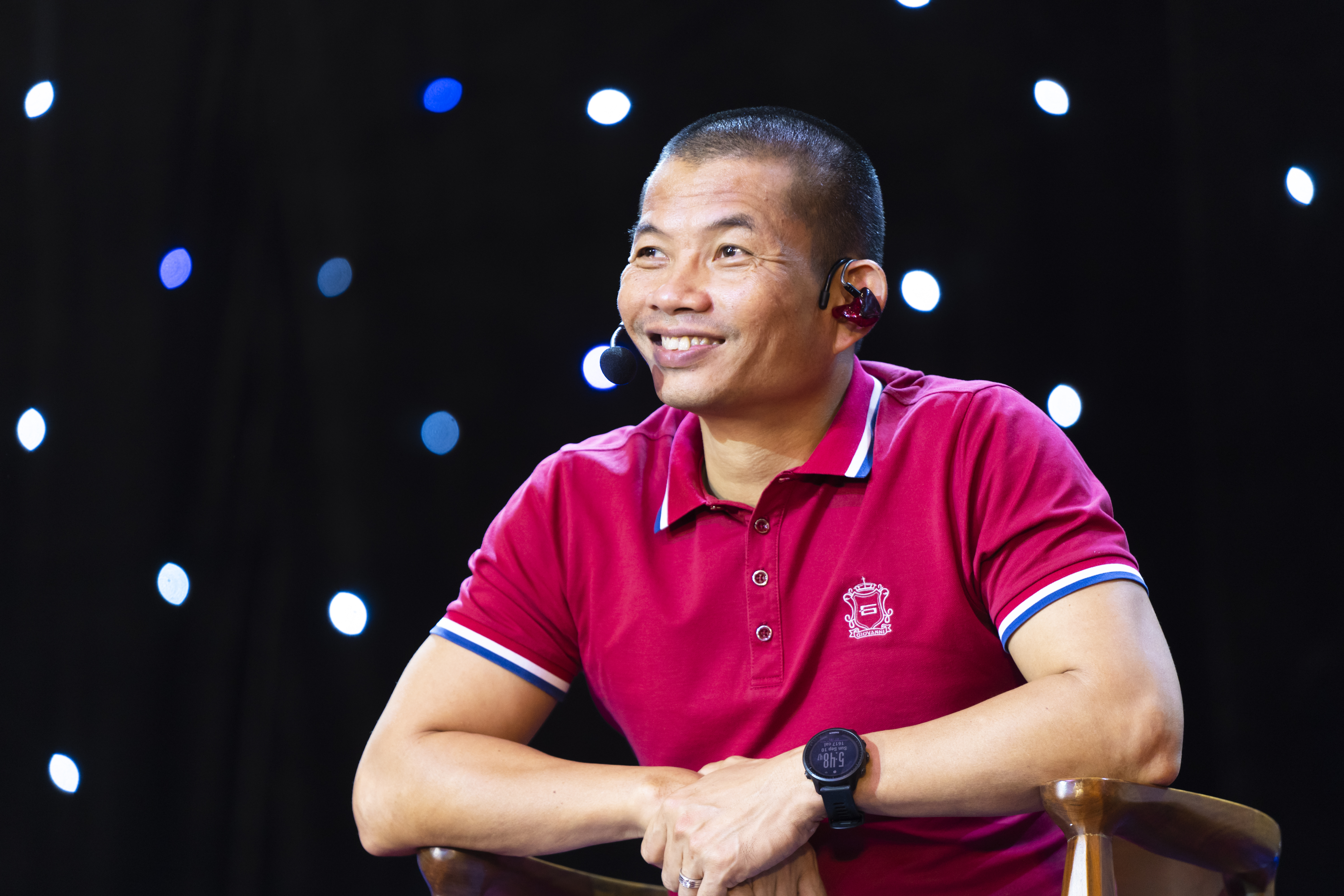 Phạm Thành Long và bài học bán hàng là phục vụ: điều tôi học được trên hành trình làm coaching