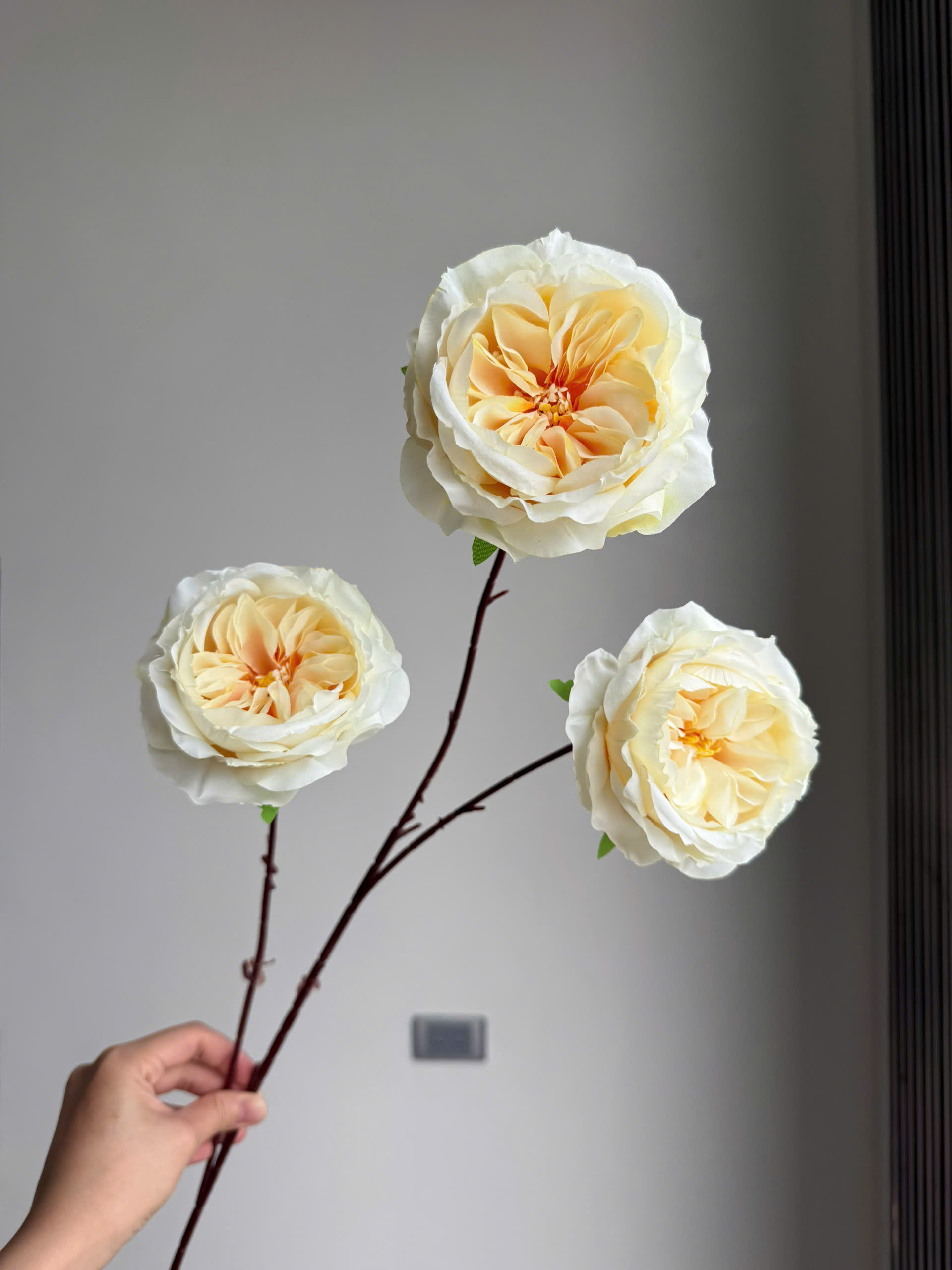 Trà Xoáy 3 Bông Hoa Lụa Trang Trí Bàn Nhỏ Xinh, Gọn Gàng Sang Trọng Không Cần Chăm Sóc_thumbnail_7